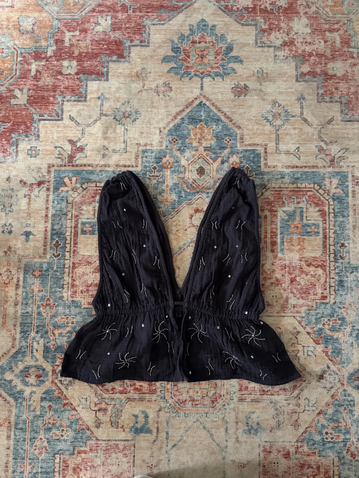 Usado por amparo missiego, Top zara mostacillas, talla S