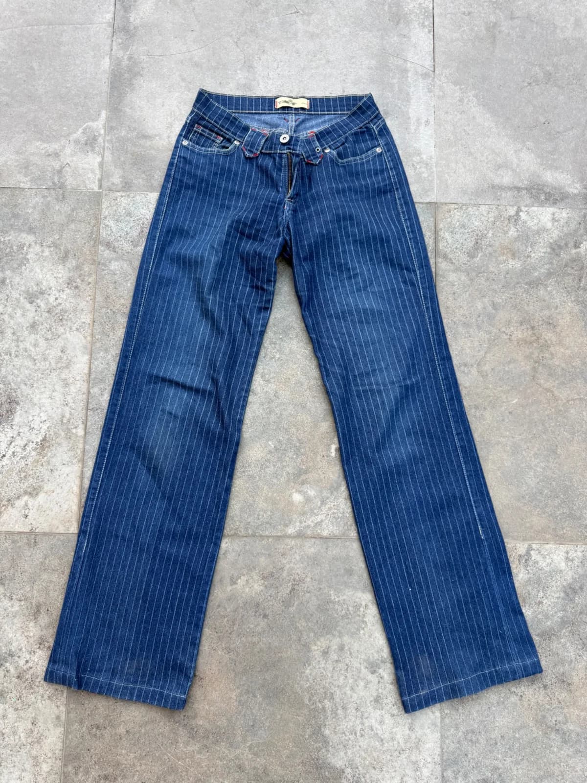 Jeans tiro medio (sin uso) — foto 1