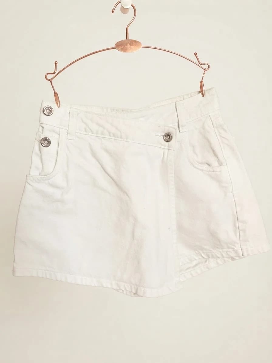 Short falda blanca — foto 1