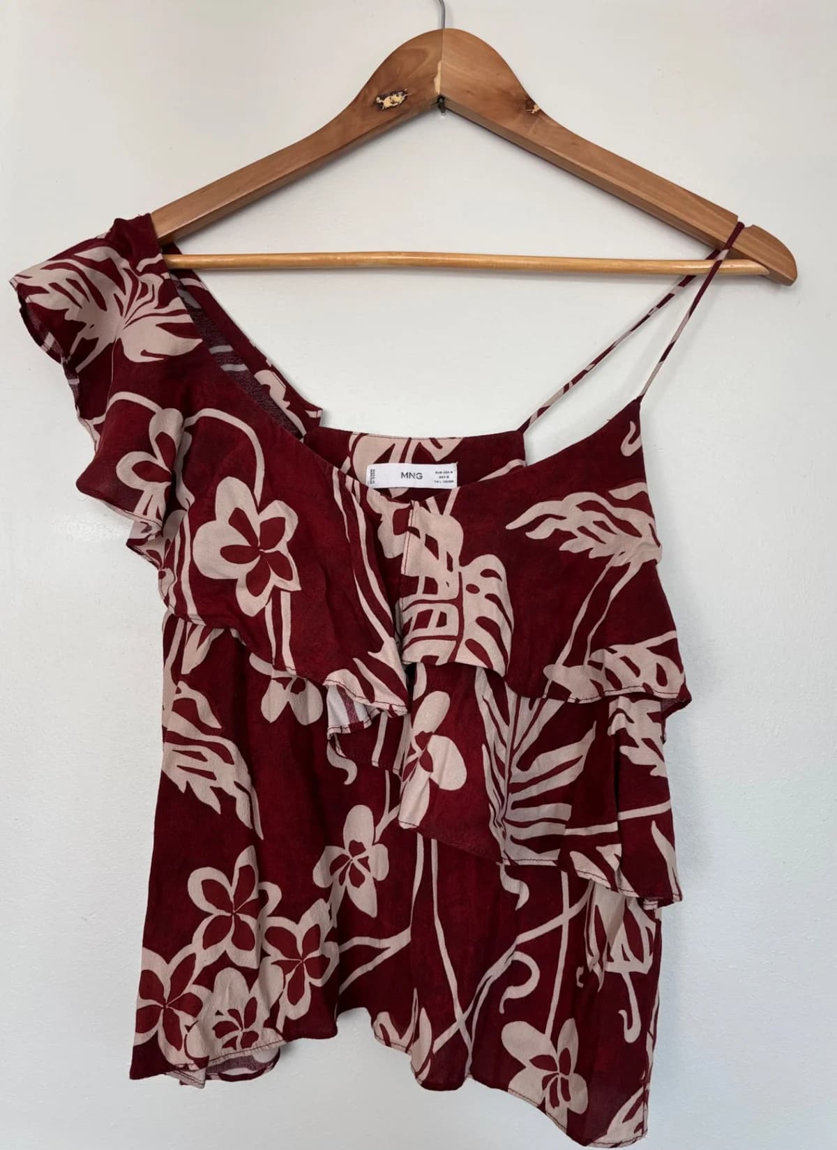 Usado por Andrea Singh, Blusa floreada, talla M