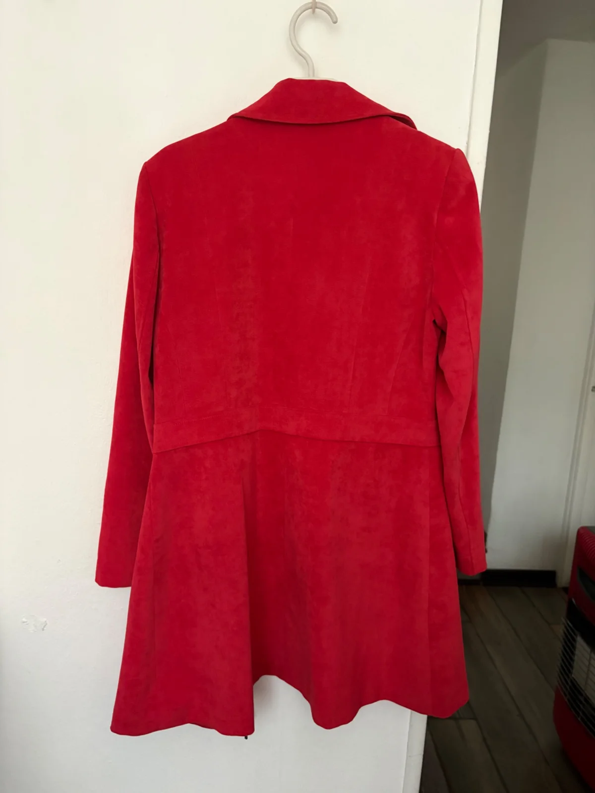 Ábrigo rojo — foto 1