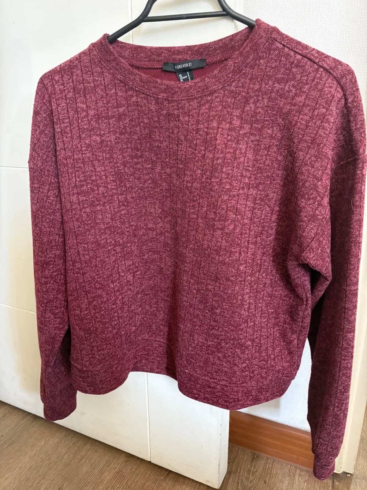 Usado por Patty Cassis, Suéter burdeo, talla S