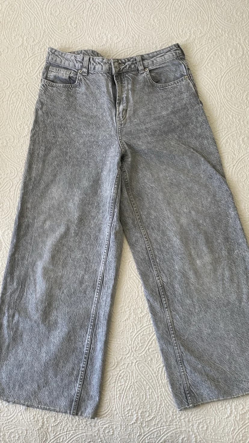 Jeans — foto 1