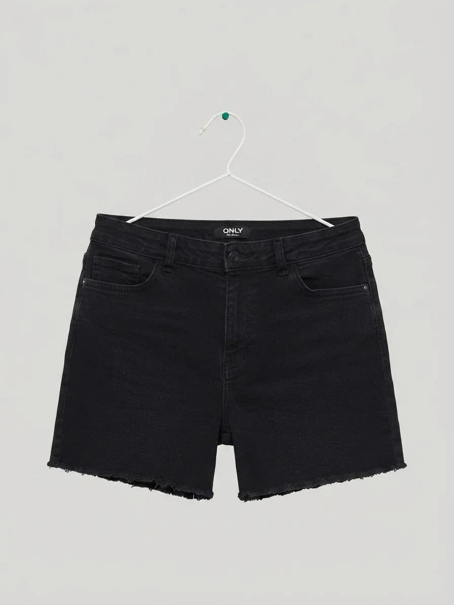 Usado por florencia chartier , short negro, talla M