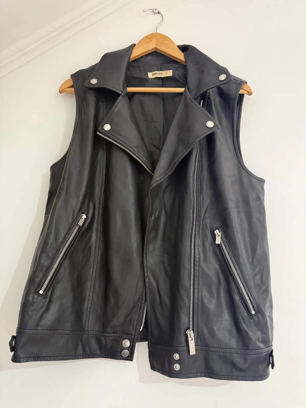 Biker S/Manga cuerina — foto 1