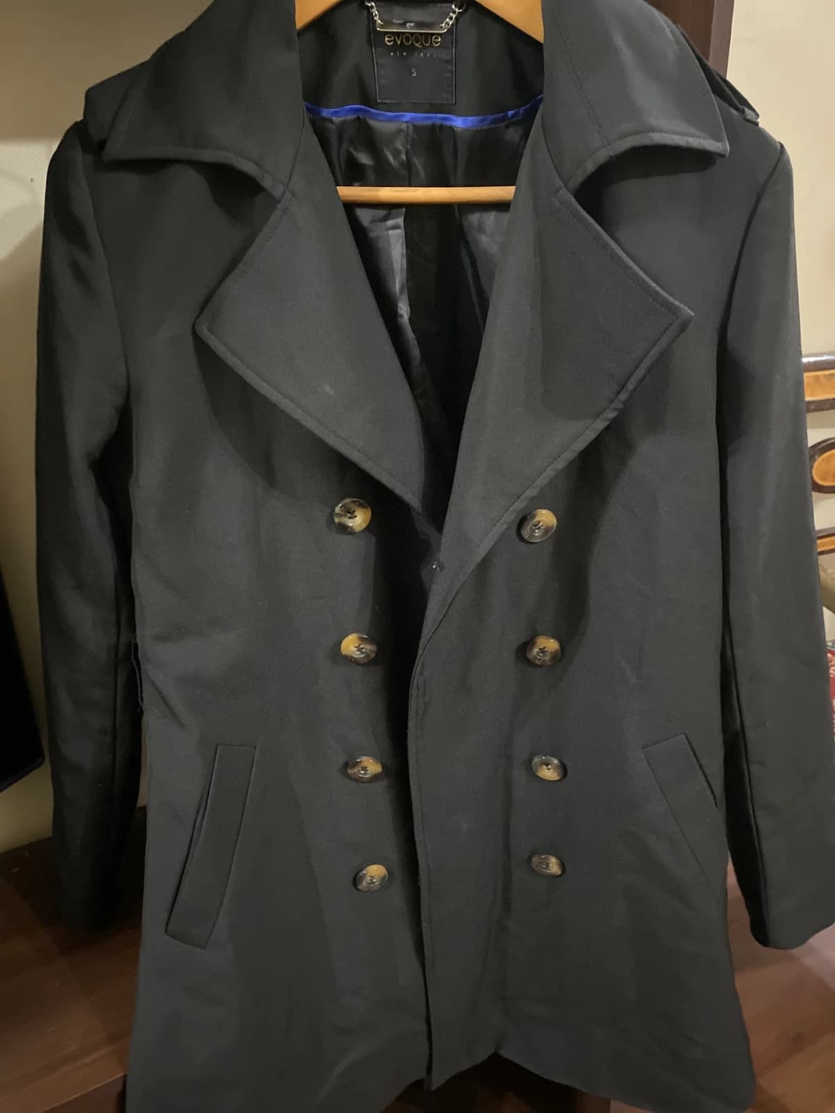 Usado por Stefani Mondaca, Chaqueta evoque , talla S