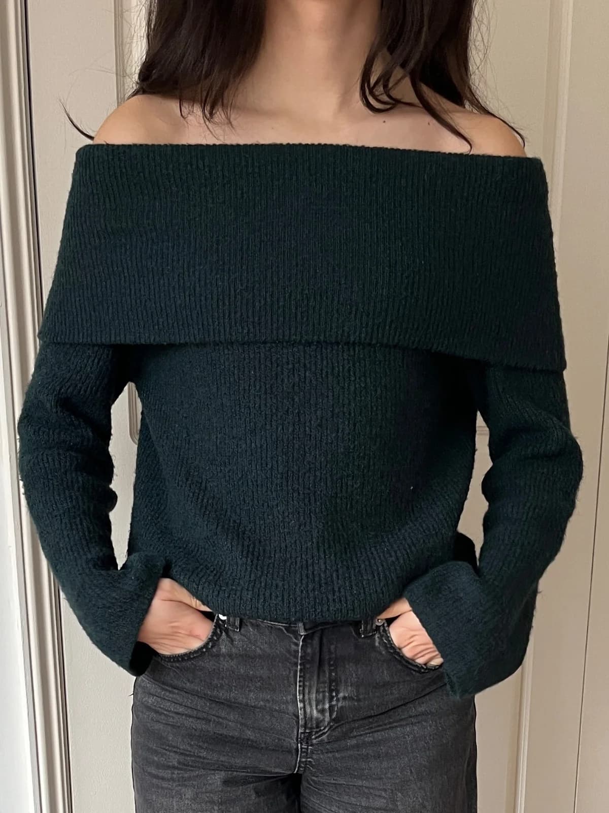 Sweater H&M off the shoulder verde oscuro