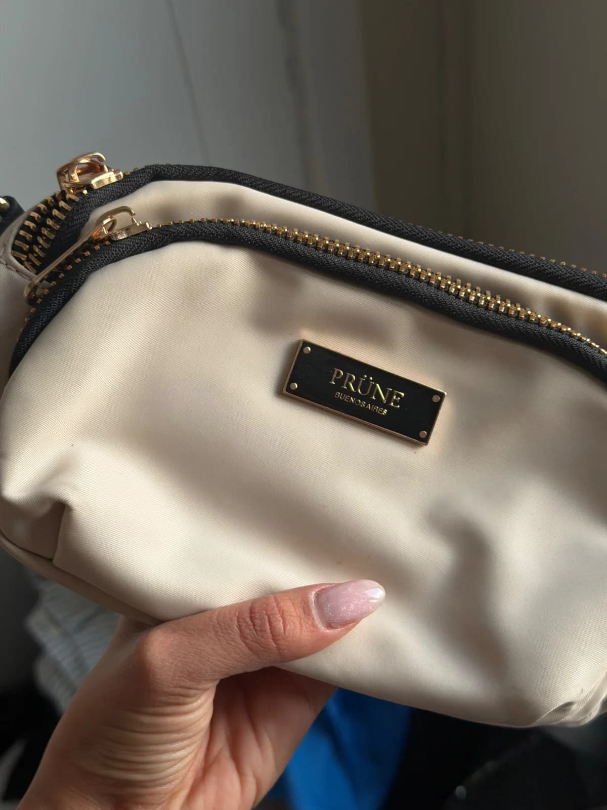 Cartera prune crema
