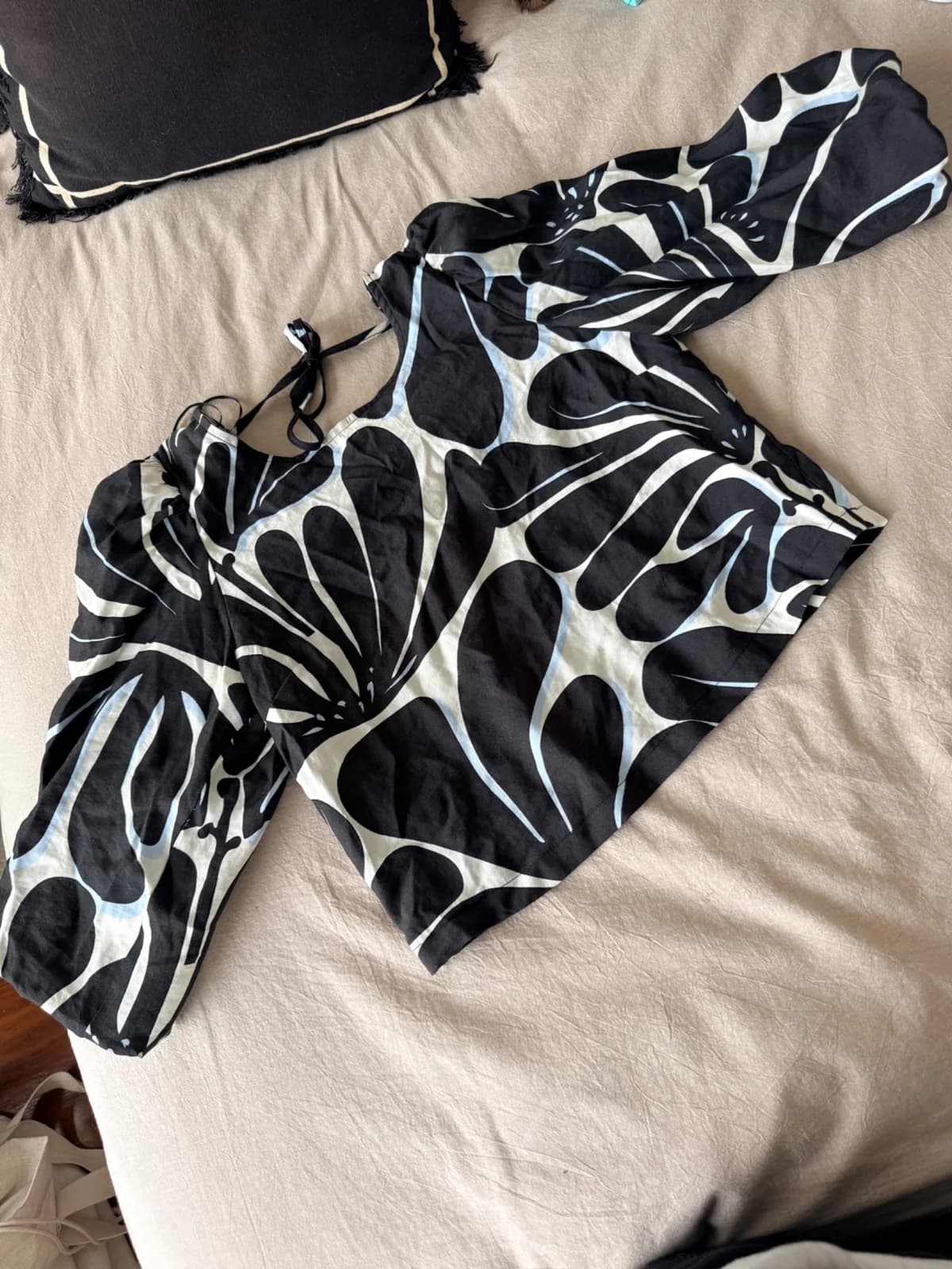 Polera mangas globo — foto 1