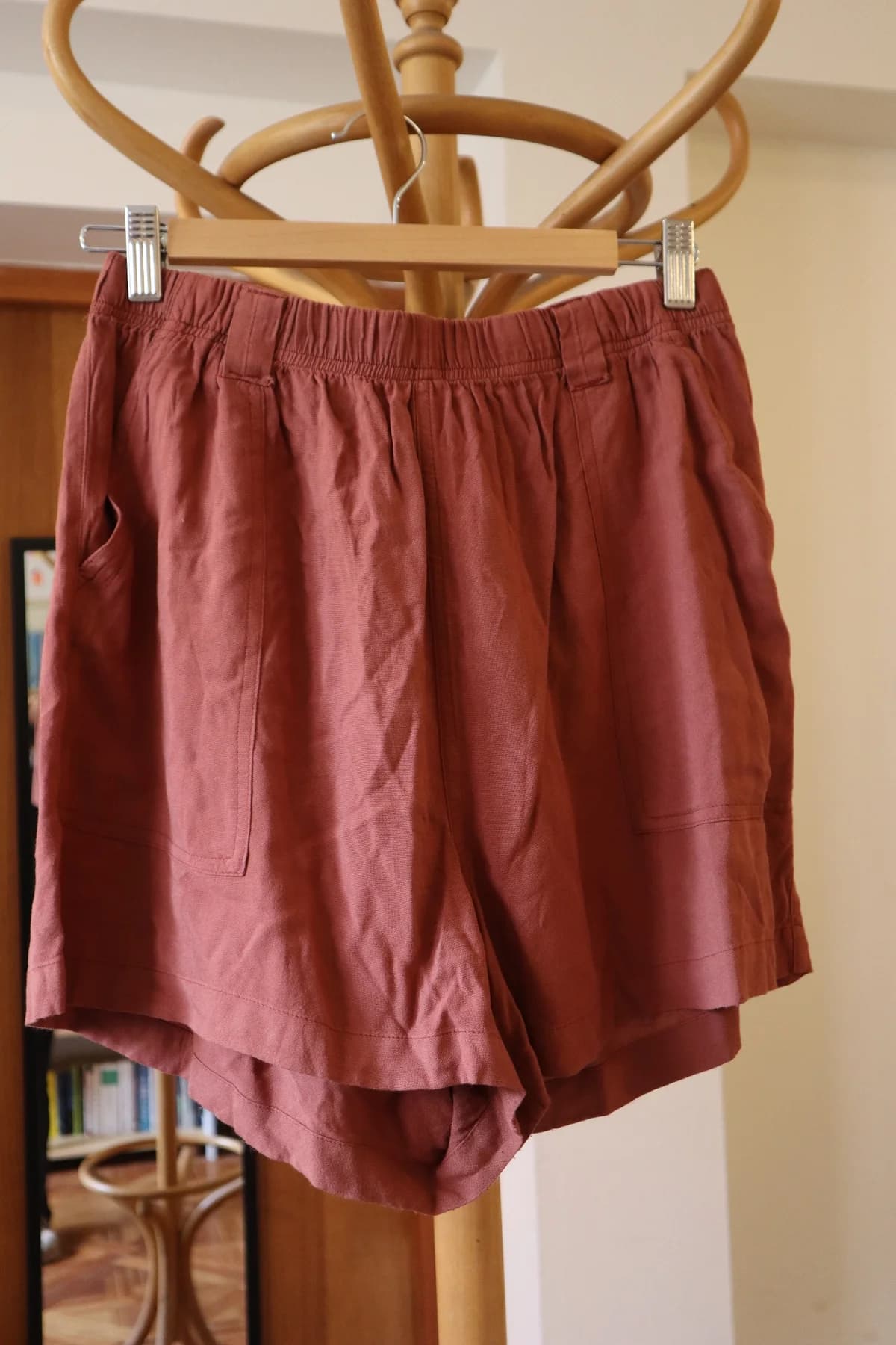 Usado por Camila Fones, Short coral, talla L