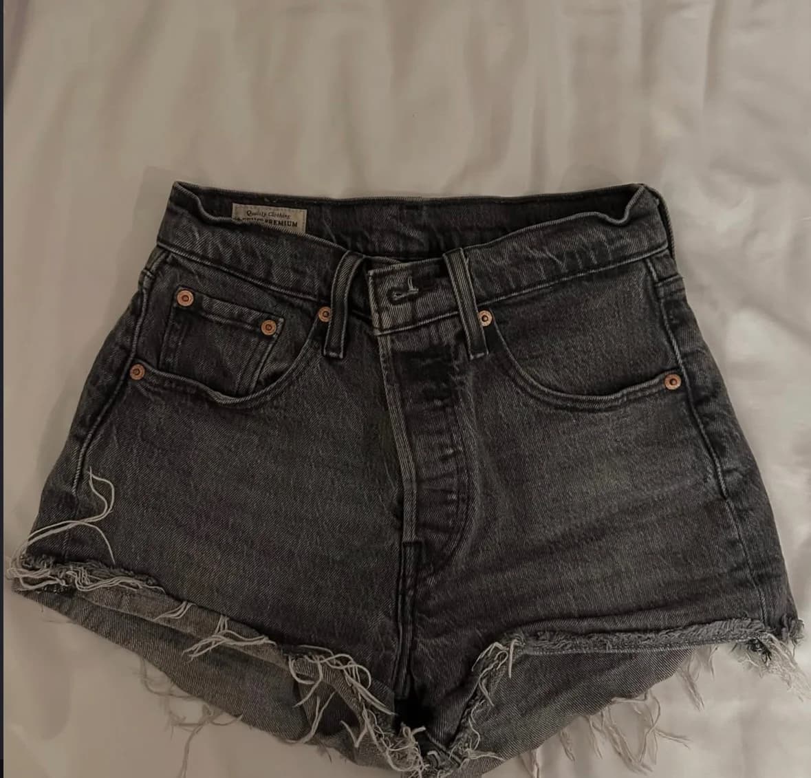 Shorts grises — foto 1