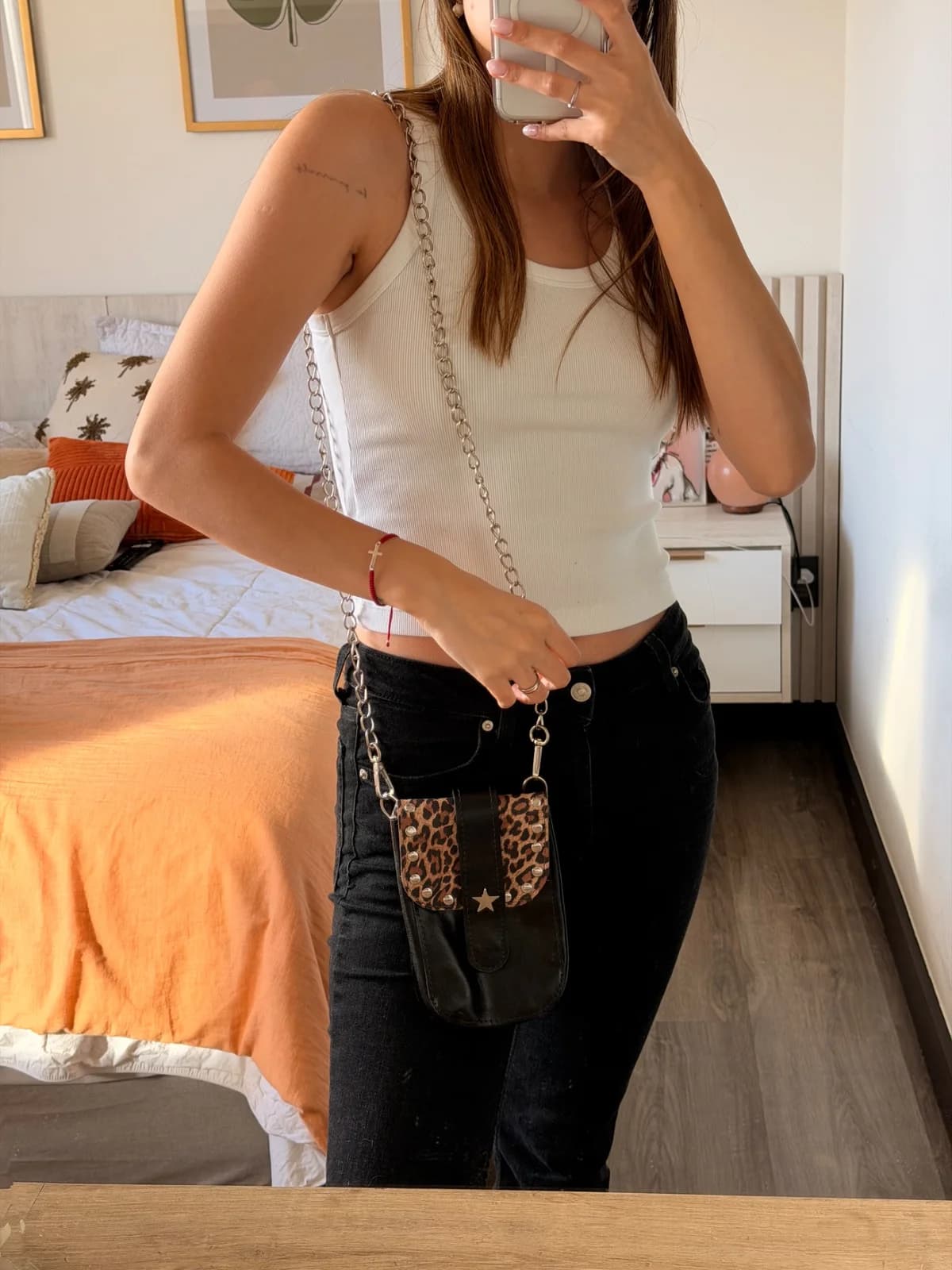 Usado por Paula Aguirre, Cartera 100% cuero