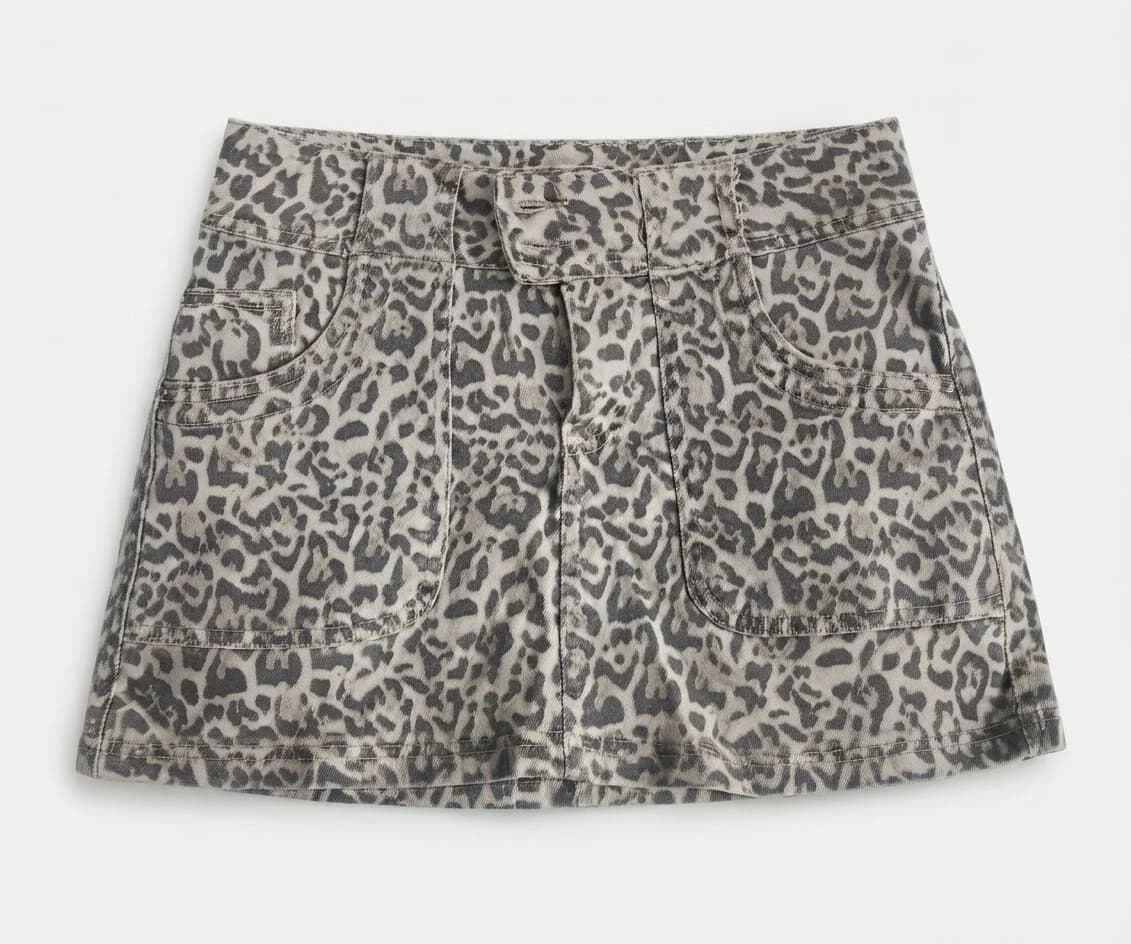 Usado por Kayla Ramirez, Falda leopardo opposite, talla s