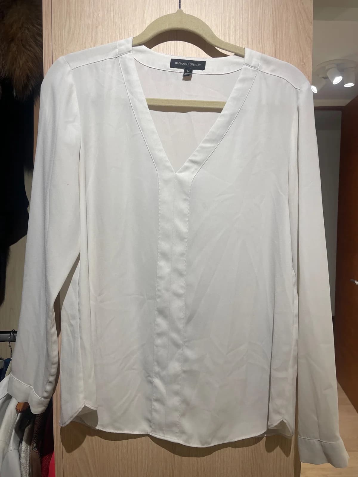Blusa blanca Banana Republic — foto 1