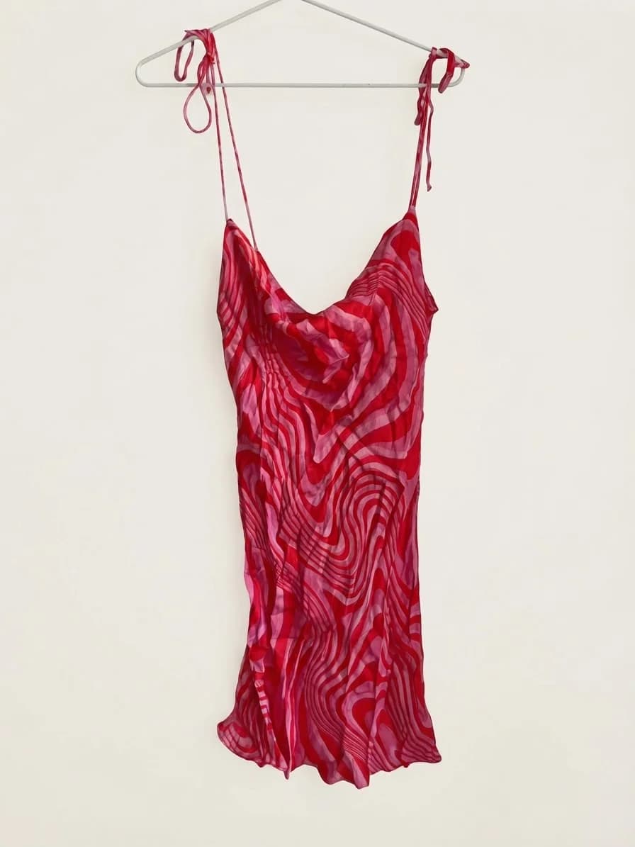 Usado por Amanda Wilson, Vestido Zara, talla S