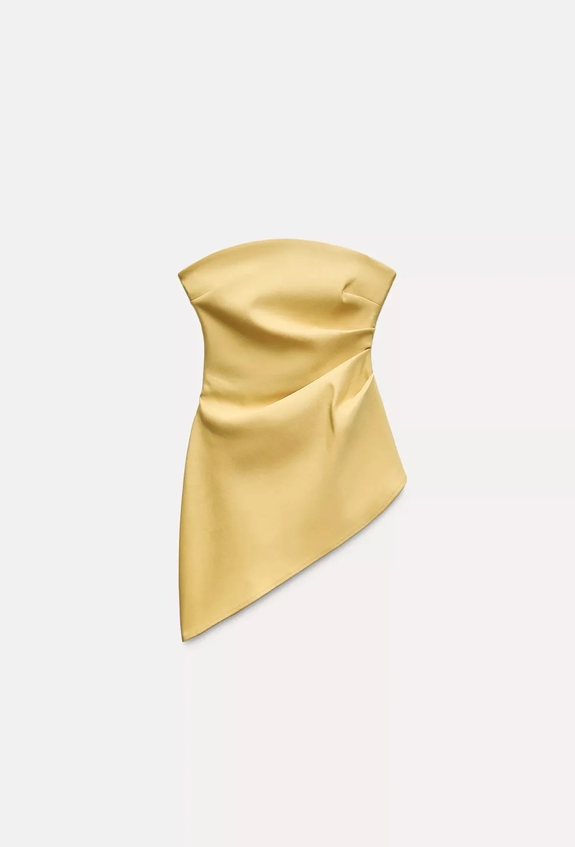Usado por Karina Zamora, Top Asimétrico Frunces , talla S