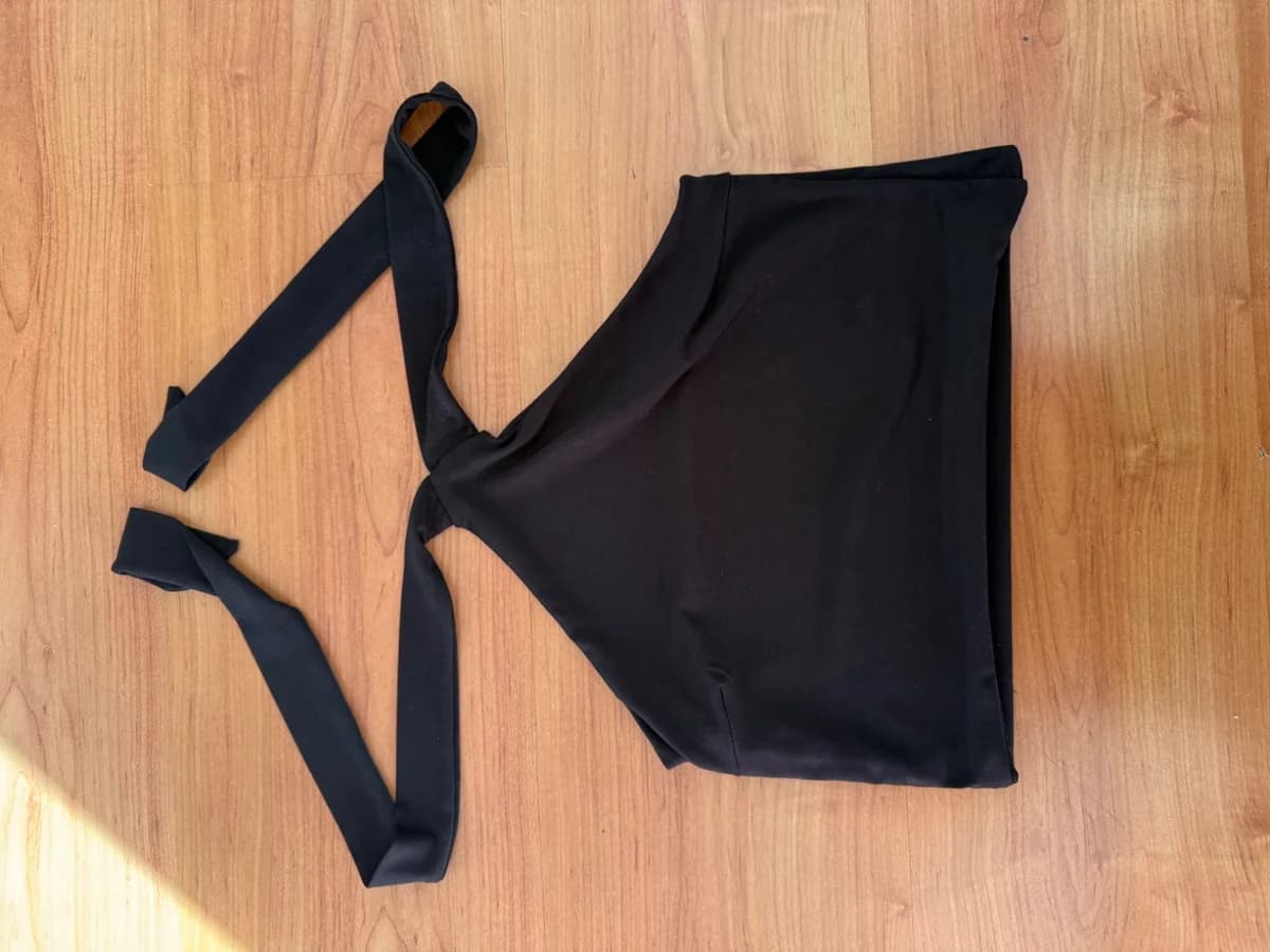 Usado por Camila acuña, Polera negra, talla S