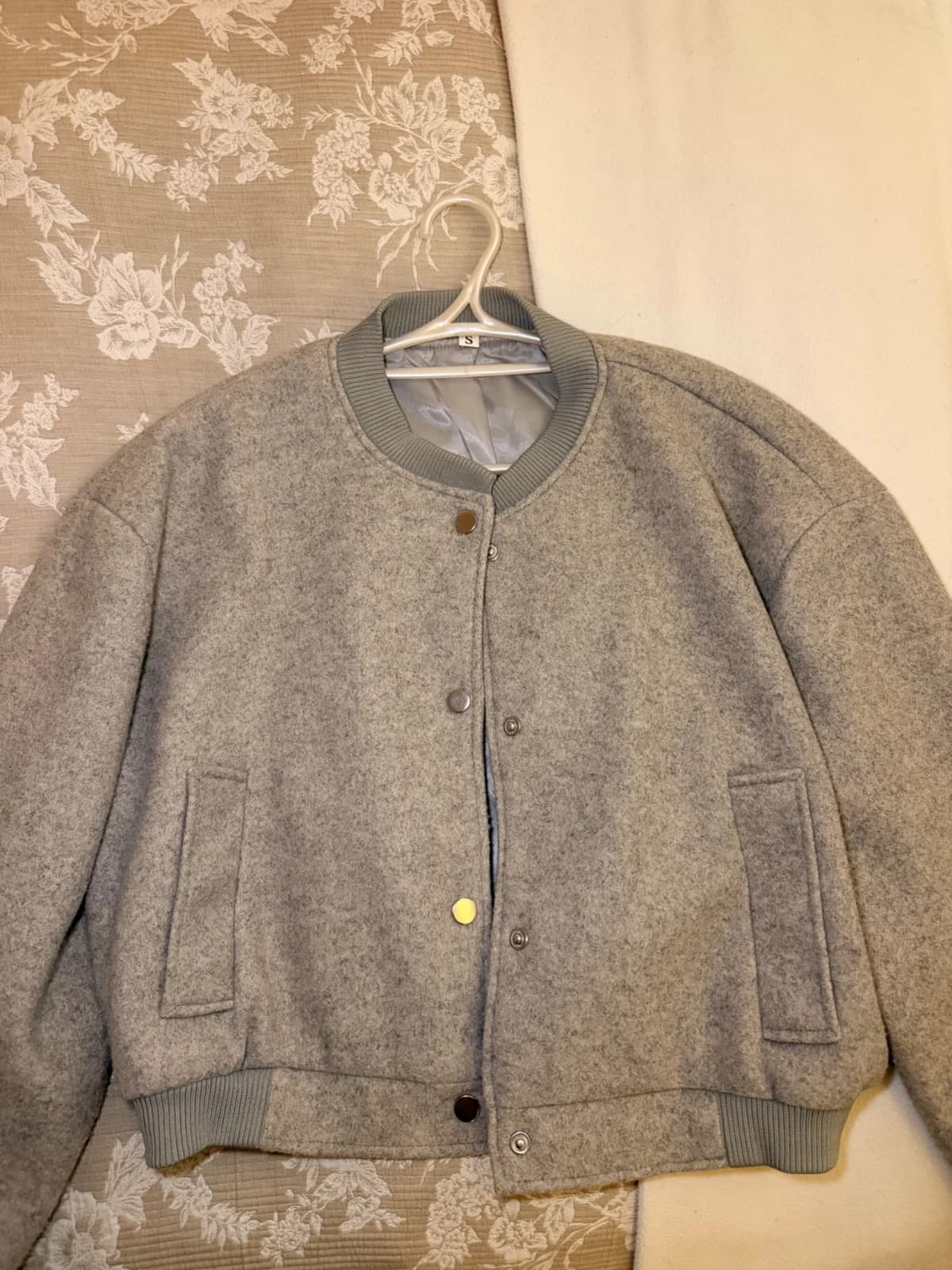 Usado por Florencia Pastene, Chaqueta Bomber , talla S