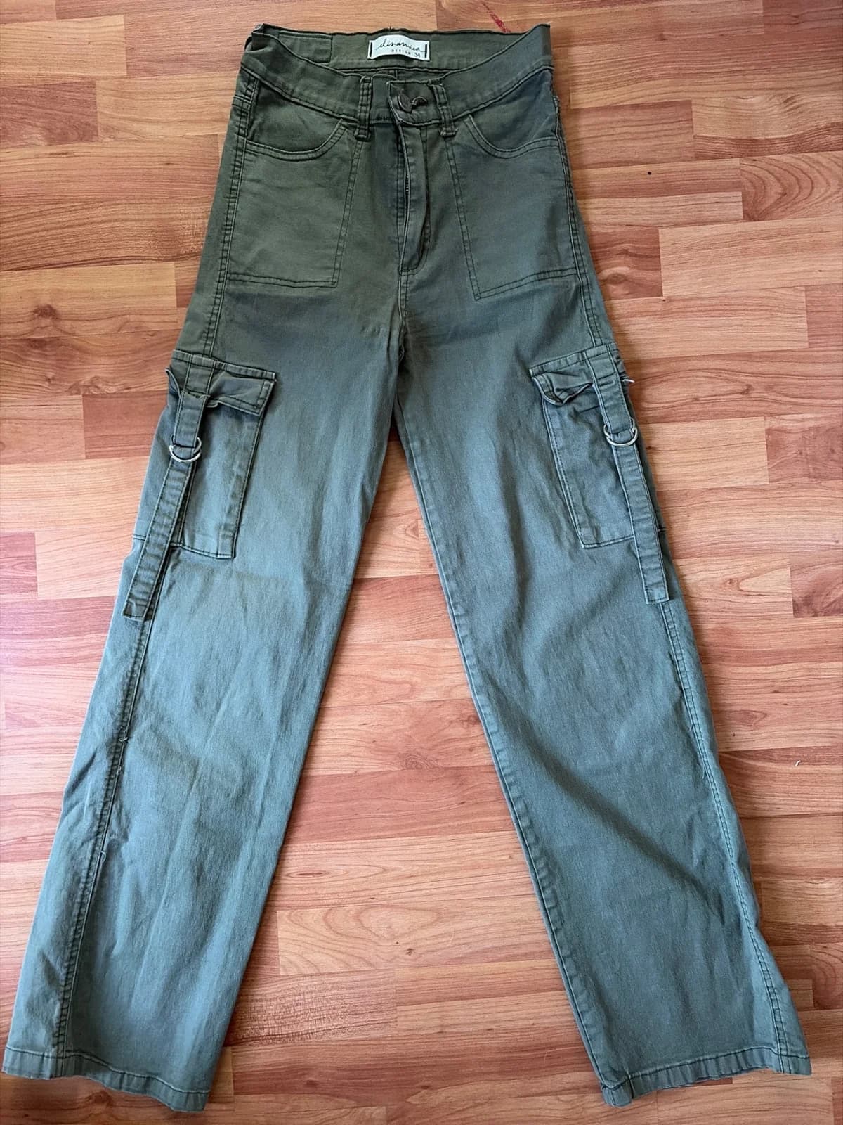 Usado por catalina puig jequier, Pantalón dinámica , talla 34