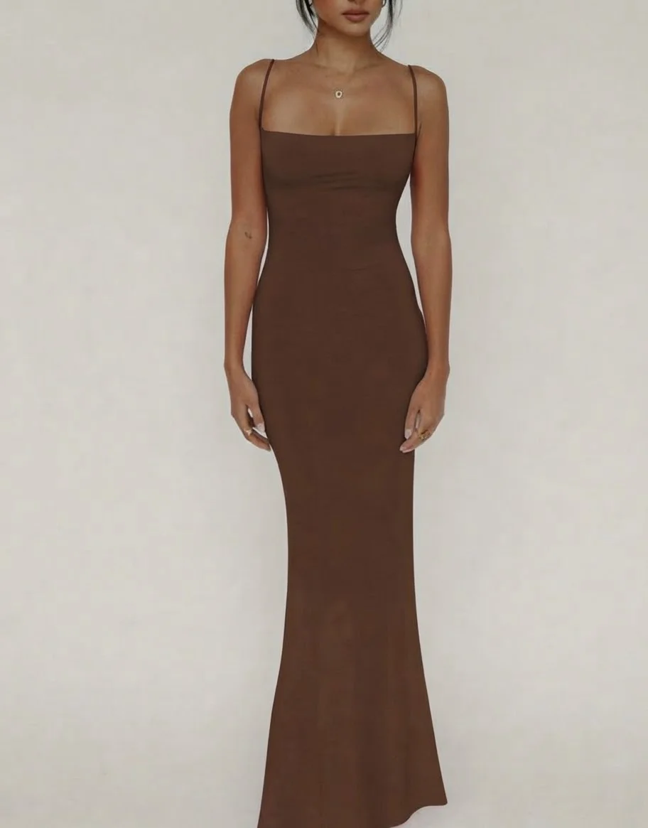 Usado por agustina gajardo, Vestido Café con Espalda Descubierta , talla xxs