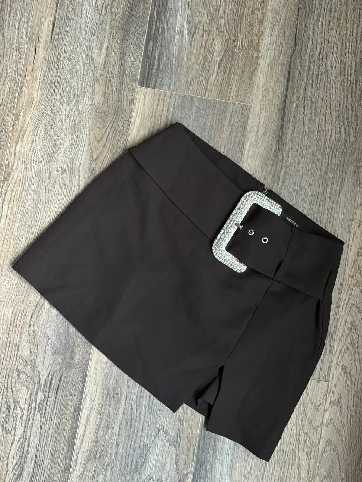 Usado por Rosario Carrasco, Mini falda hebilla , talla XS-S