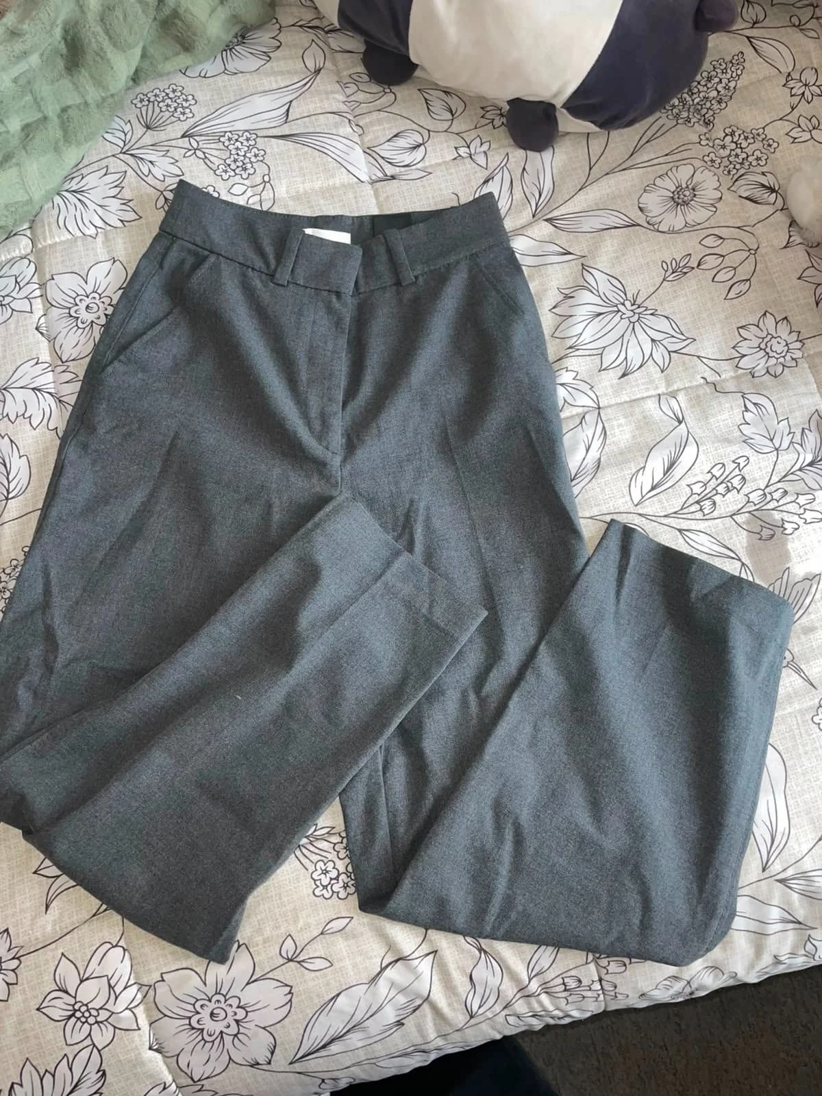 Usado por Lizette Medina W., Pantalón sastrero, talla 36