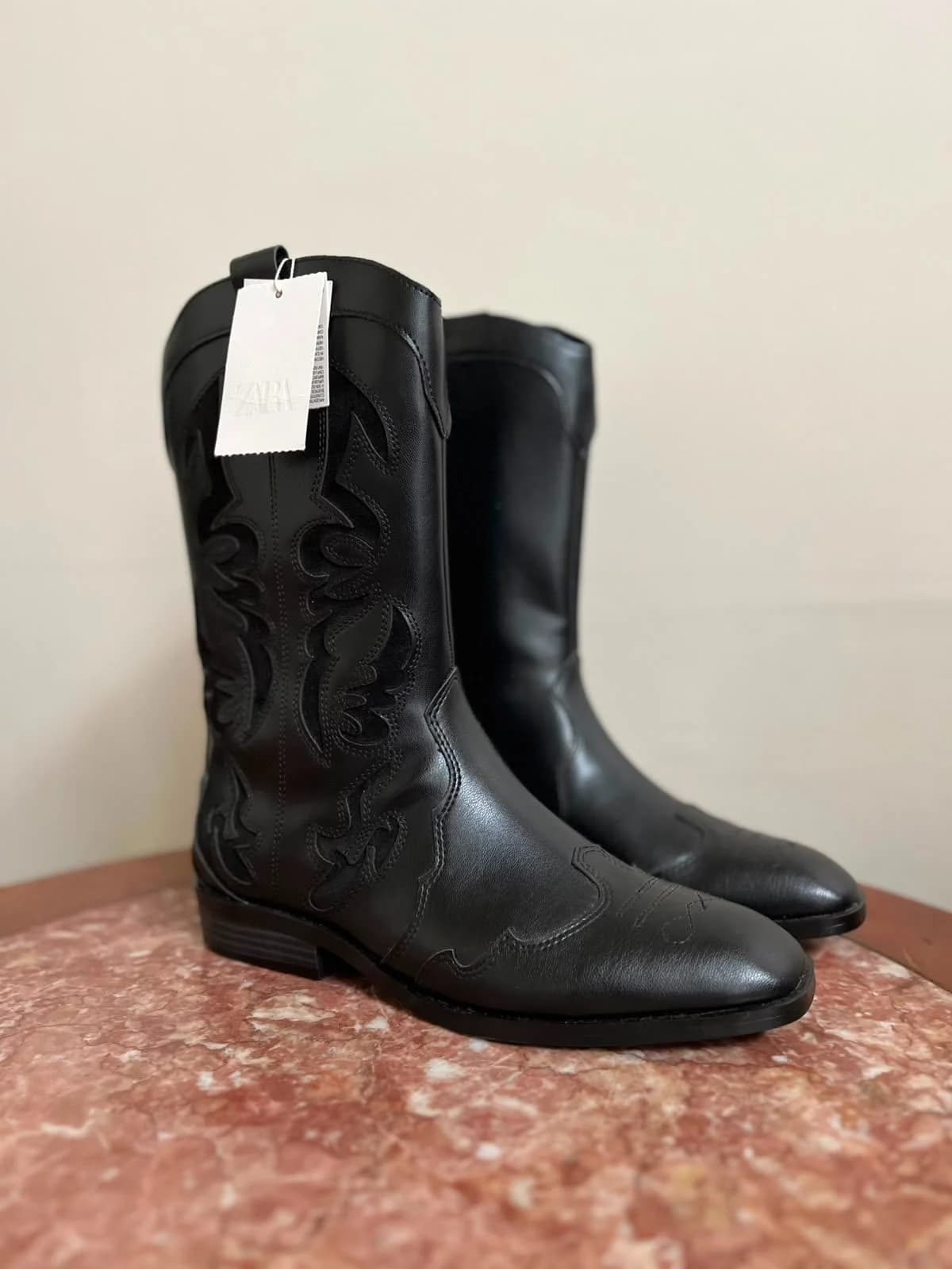 Usado por Rosario Jorquera, Botas zara, talla 38
