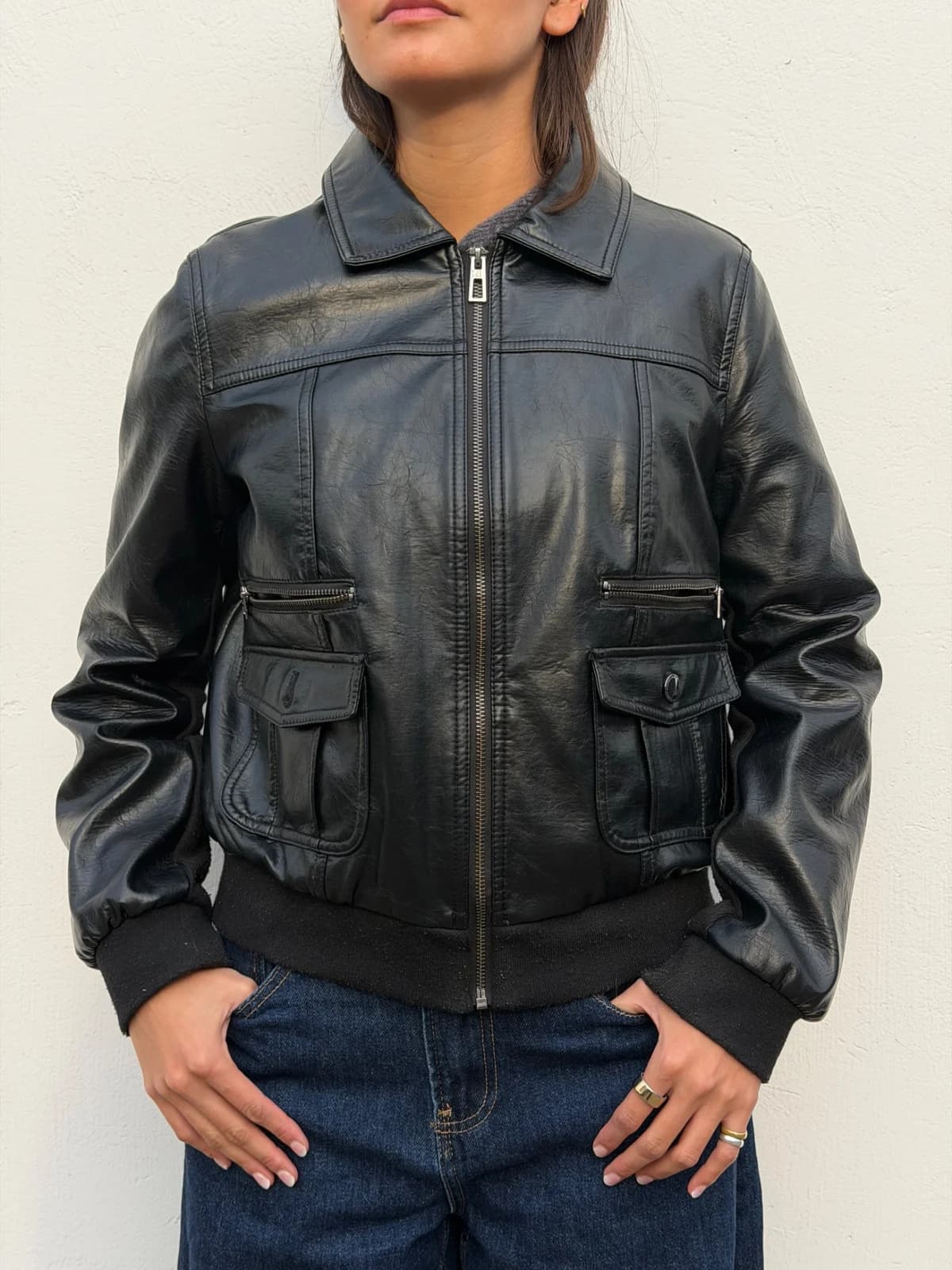 Chaqueta ecocuero desigual