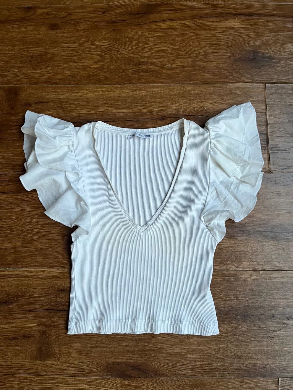 Polera Blanca Mangas