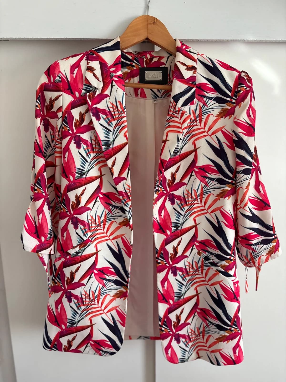 Usado por Javiera Figueroa, Blazer , talla 36