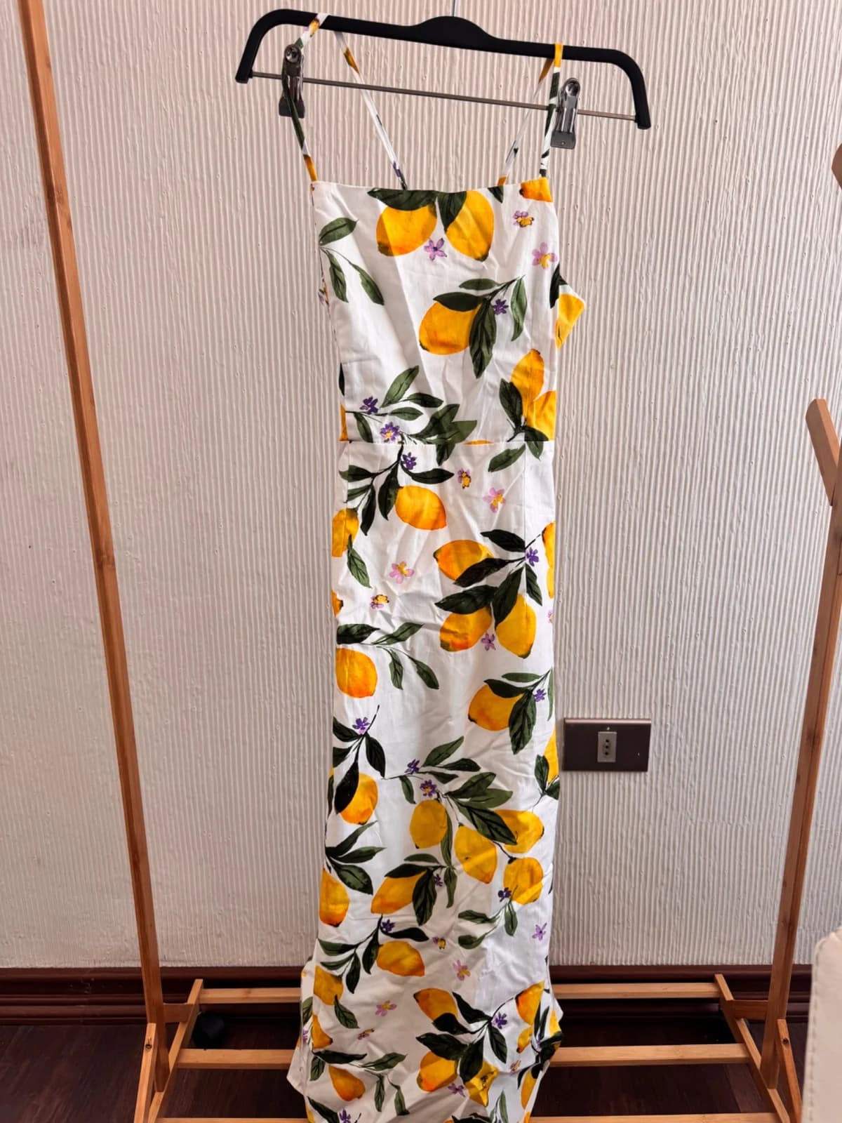 Usado por Montserrat Silva, Vestido Grace & Mila, talla S