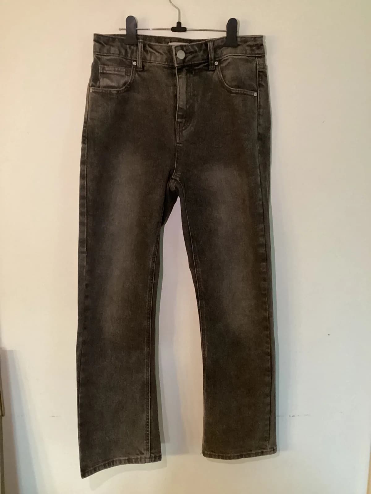 Usado por Colomba, Jeans gris gastado, talla 36