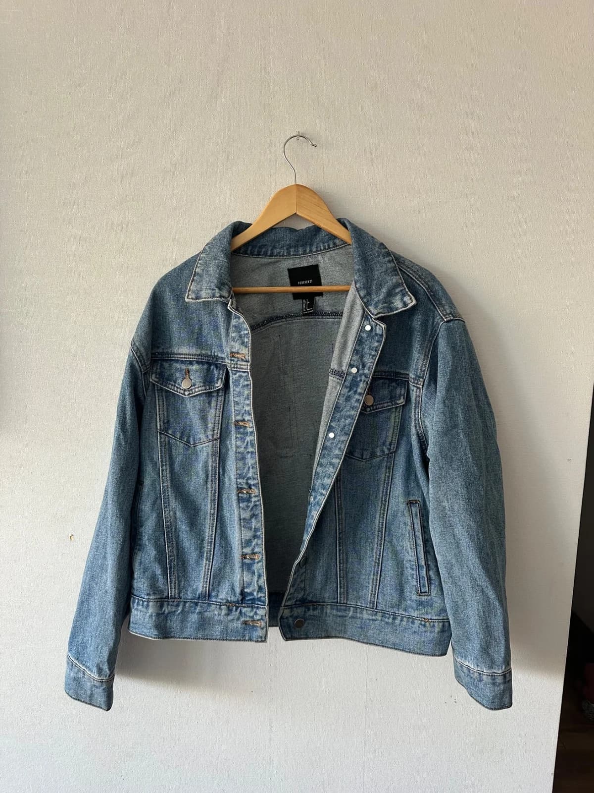 Usado por Closet de Pintando un Rato, Chaqueta oversize jeans, talla S