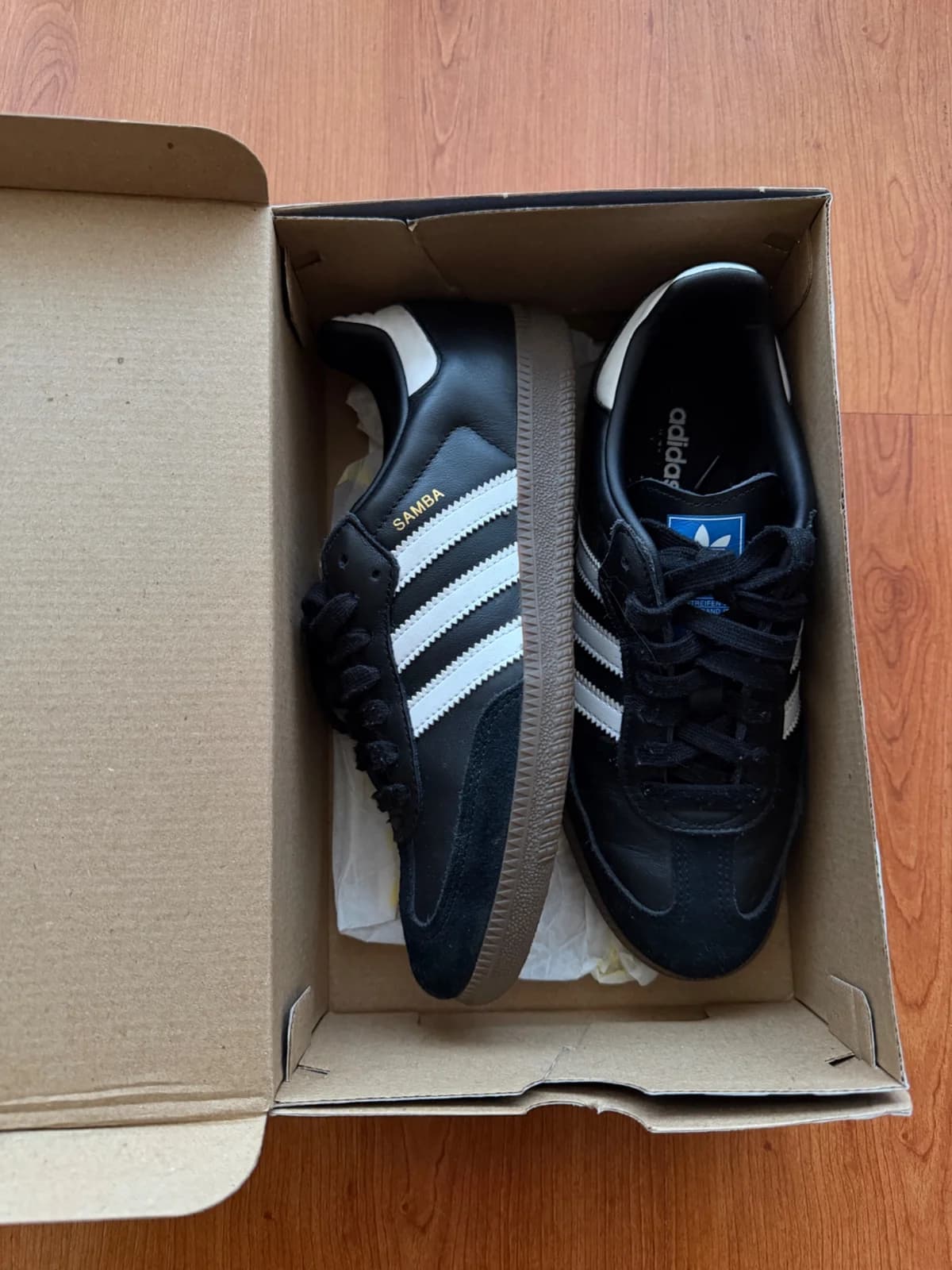 Usado por Camila, Adidas samba negra , talla 38