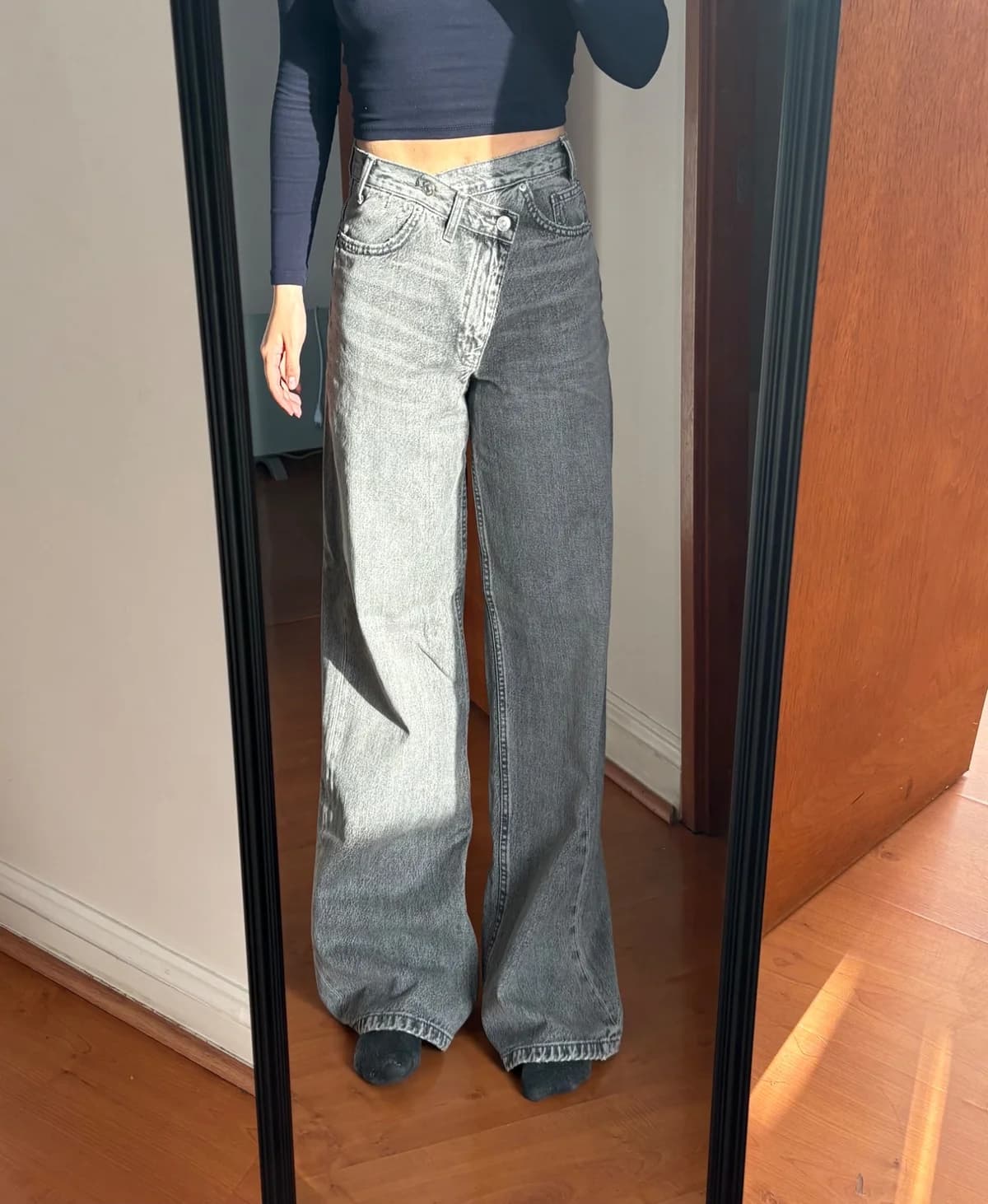 Jeans Wide Leg Asimétrico