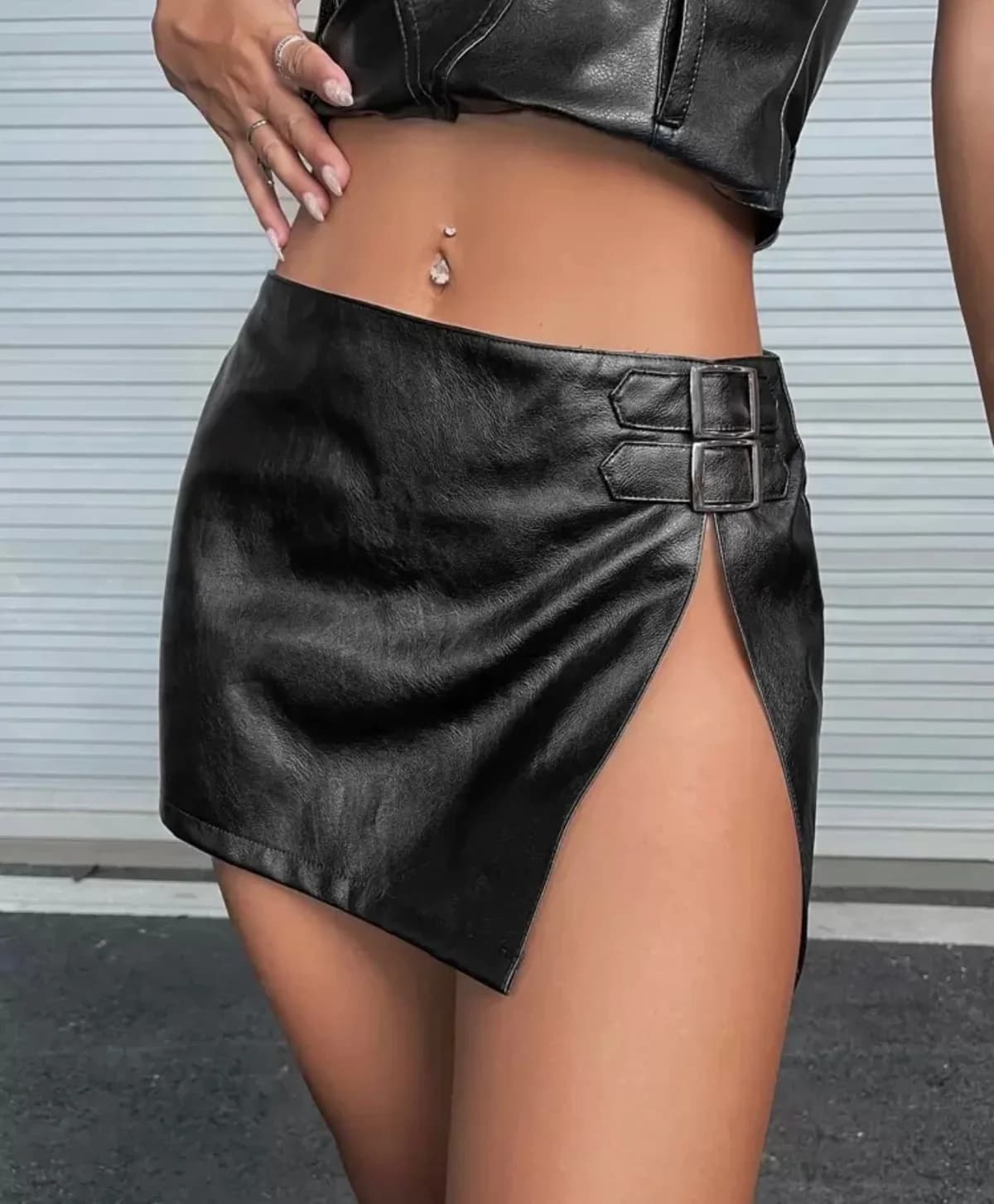 Usado por Igvaleen’s closet , Falda Ecocuero S , talla S