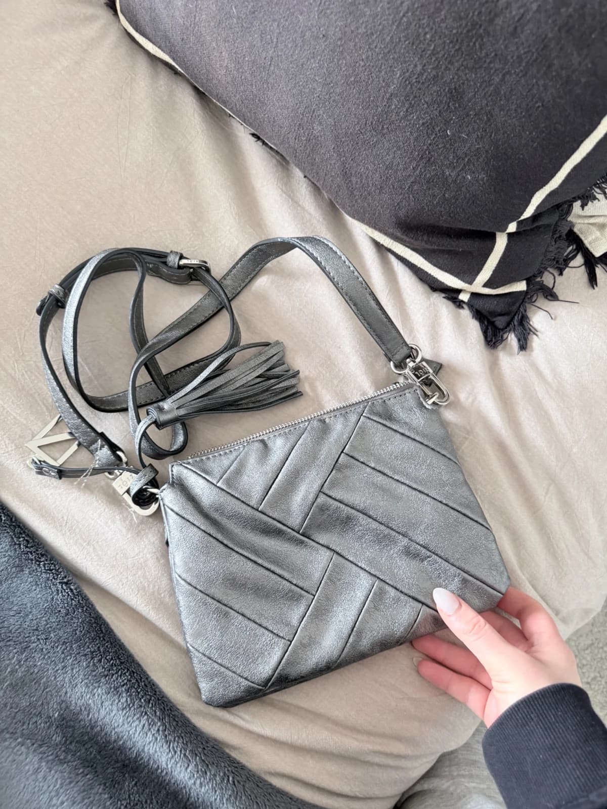 Cartera impecable — foto 1