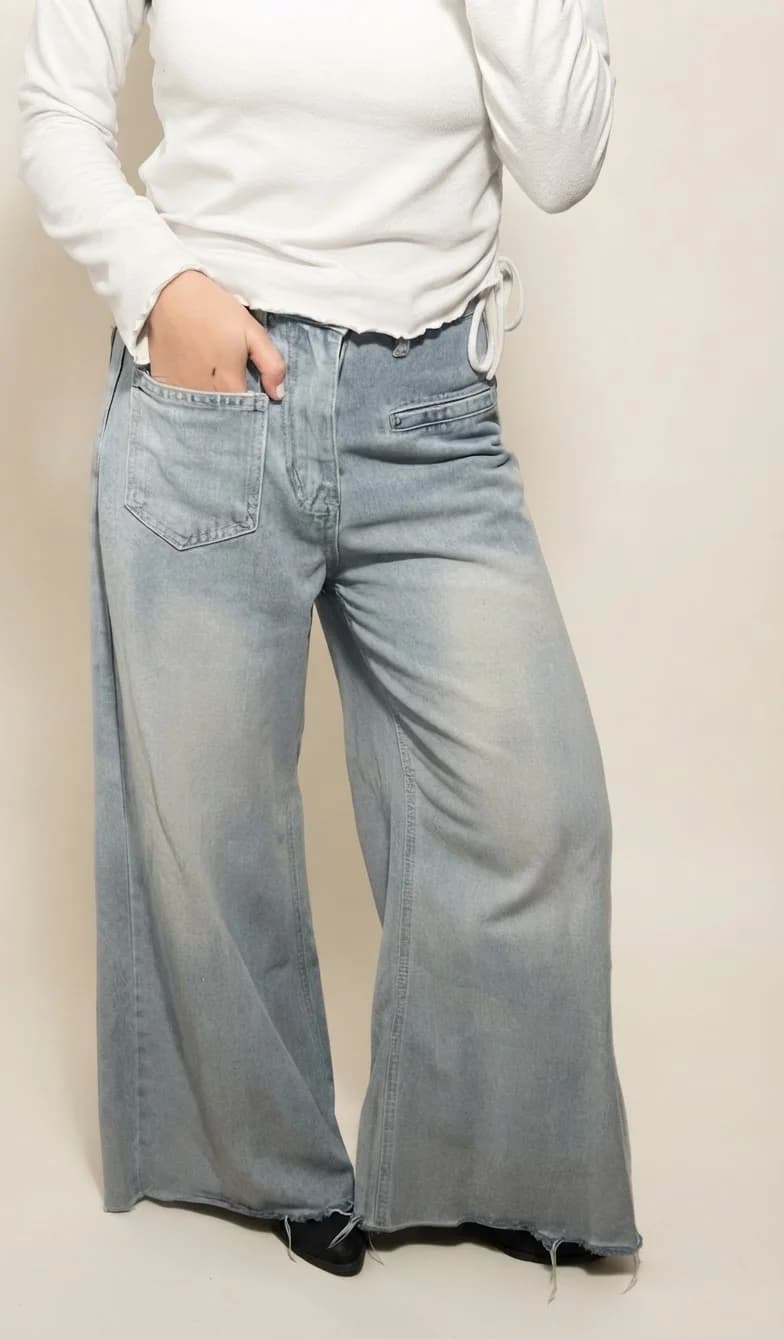 Jeans — foto 1