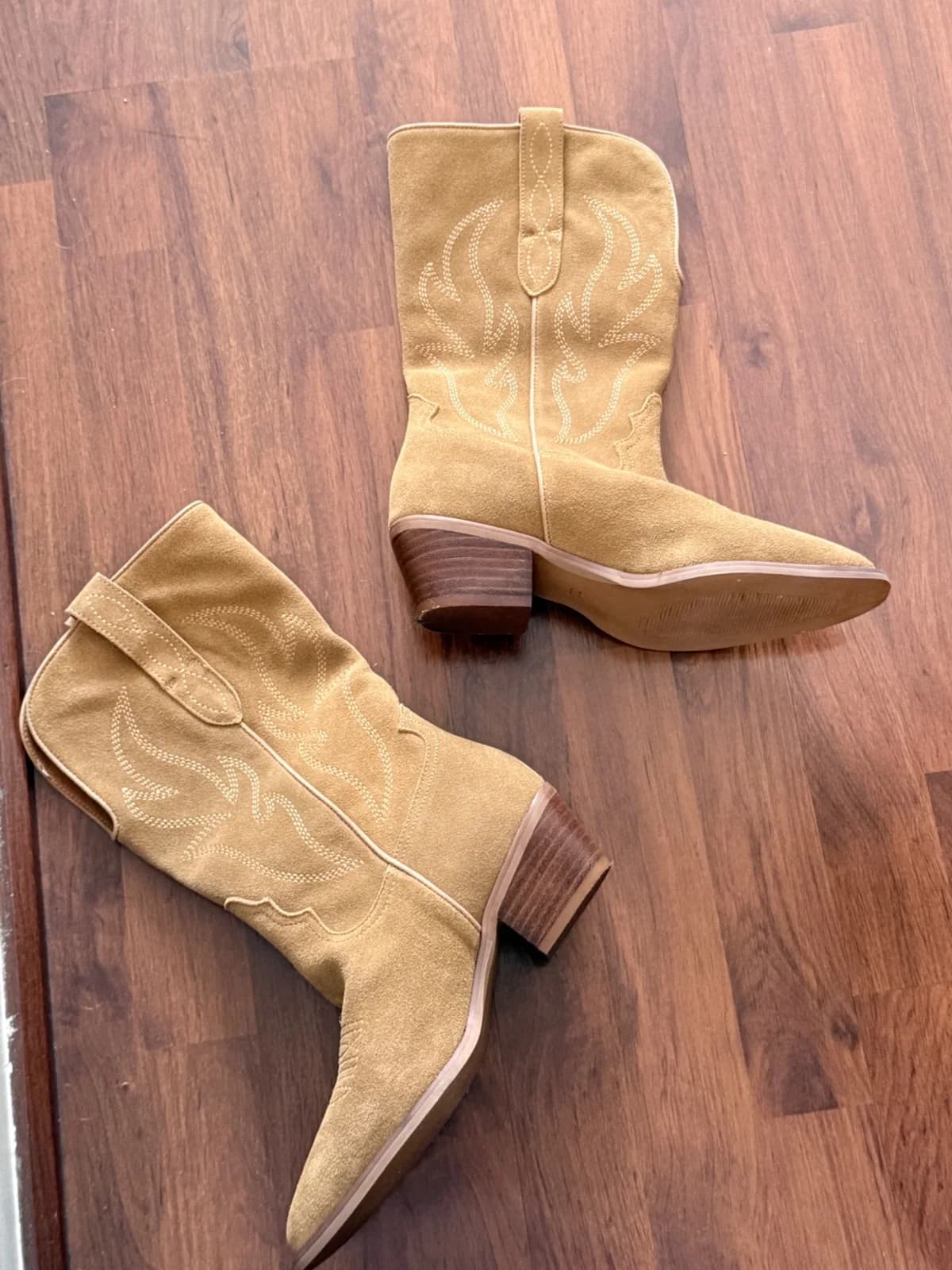 Botas cuero — foto 1