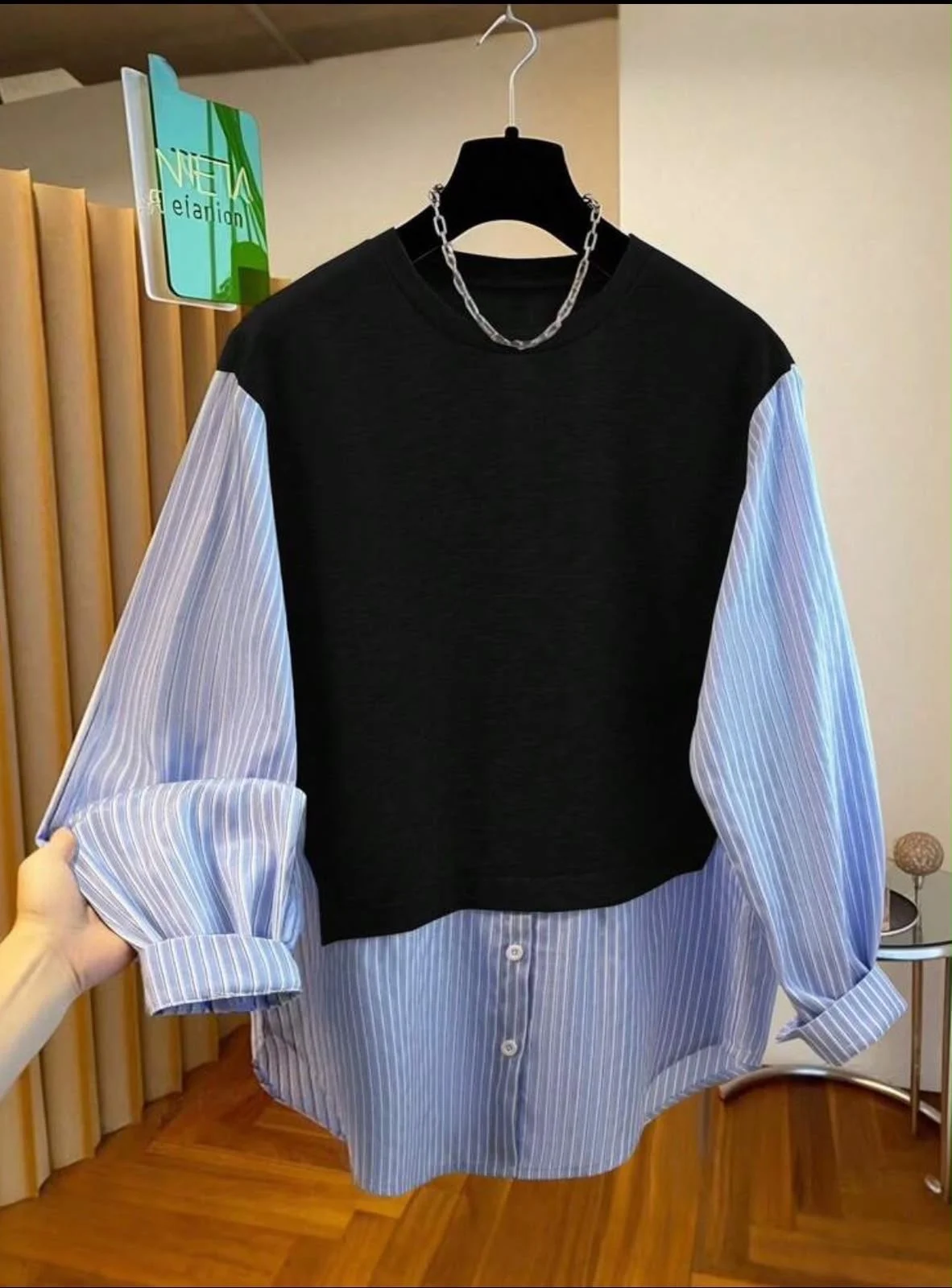 Usado por Popi closet, camisa de rayas celeste , talla M