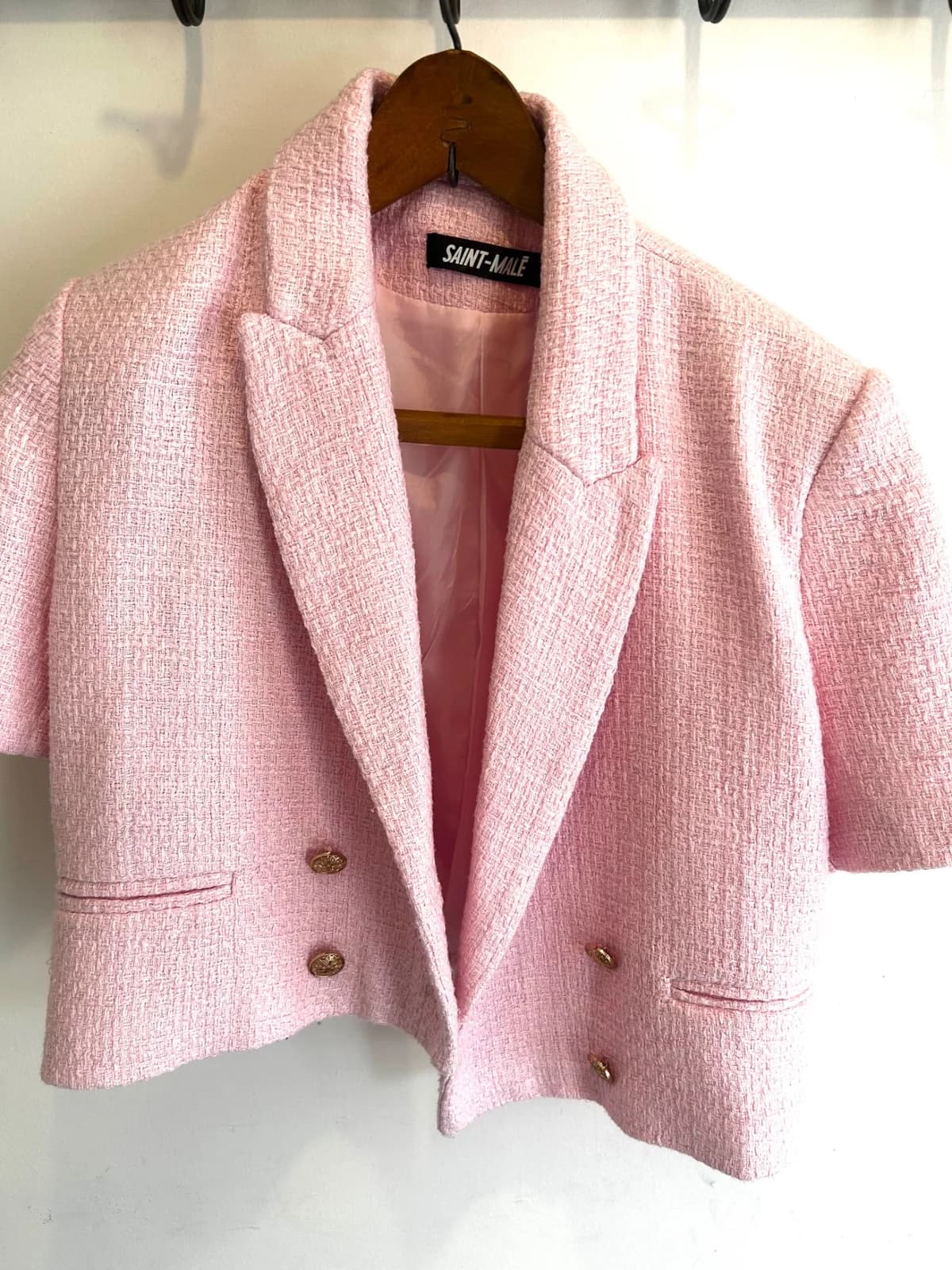 Usado por Elisa Navarro Fierro, Chaqueta manga corta. Rosa, talla M