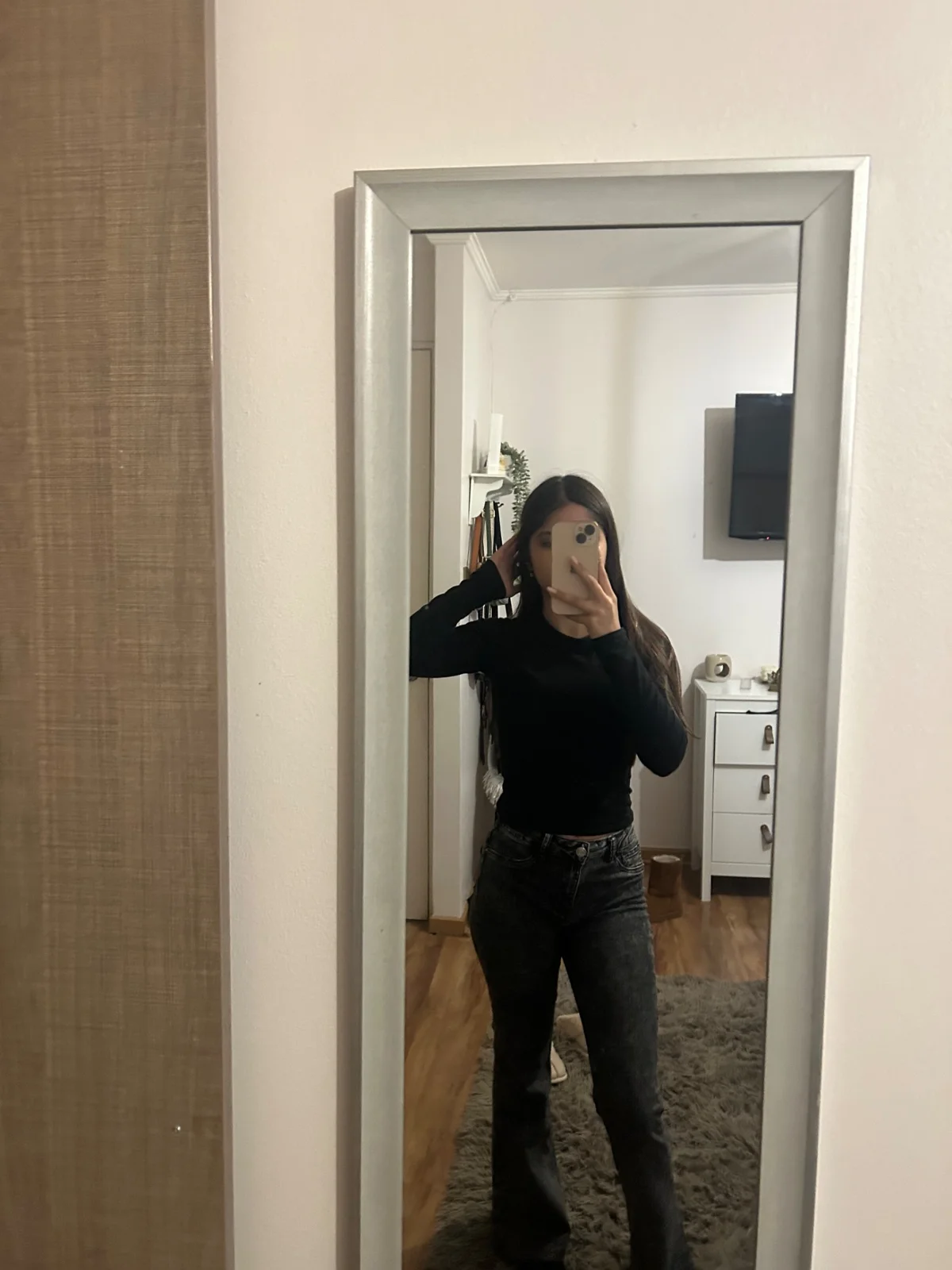 Usado por agustina gajardo, jeans sybilla negro jaspeado, talla 34