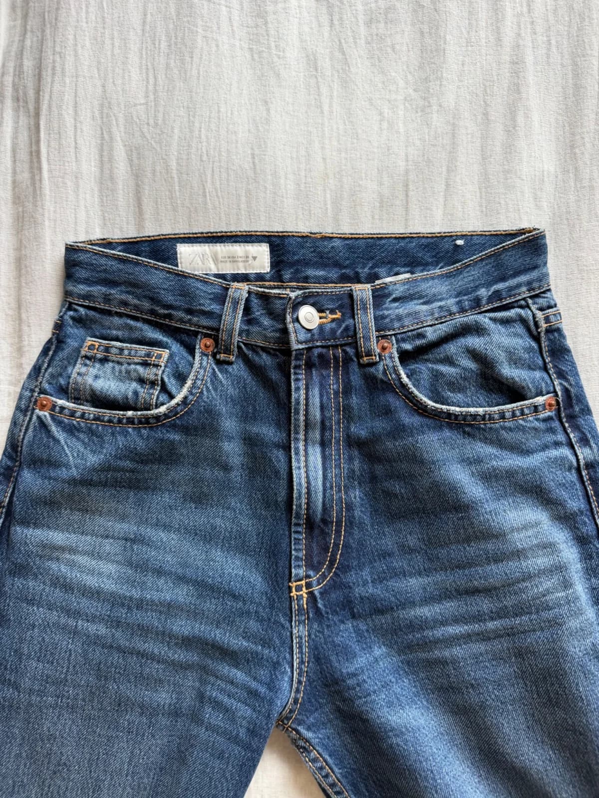 Jeans Zara rectos — foto 1