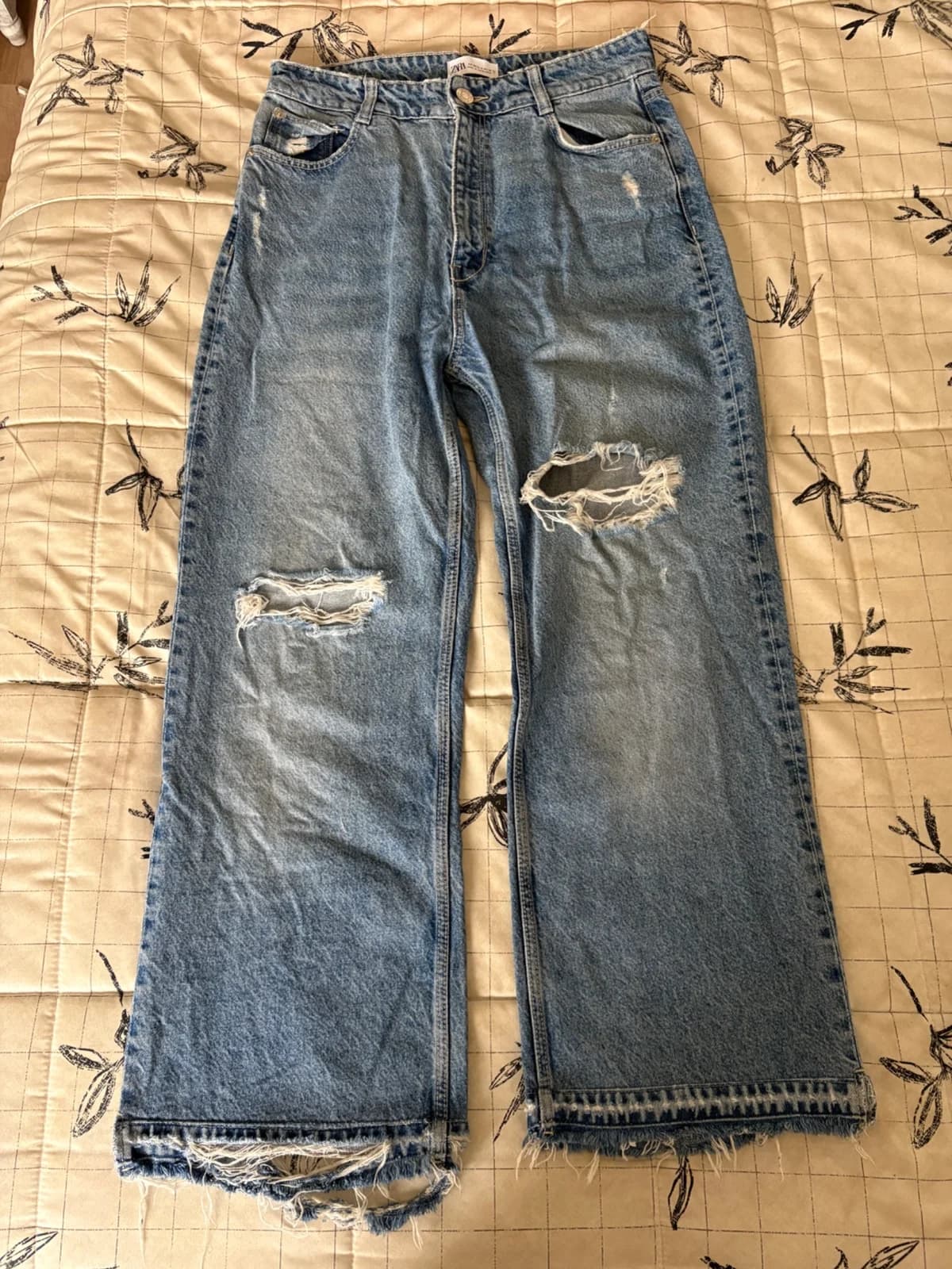 Jeans Zara — foto 1