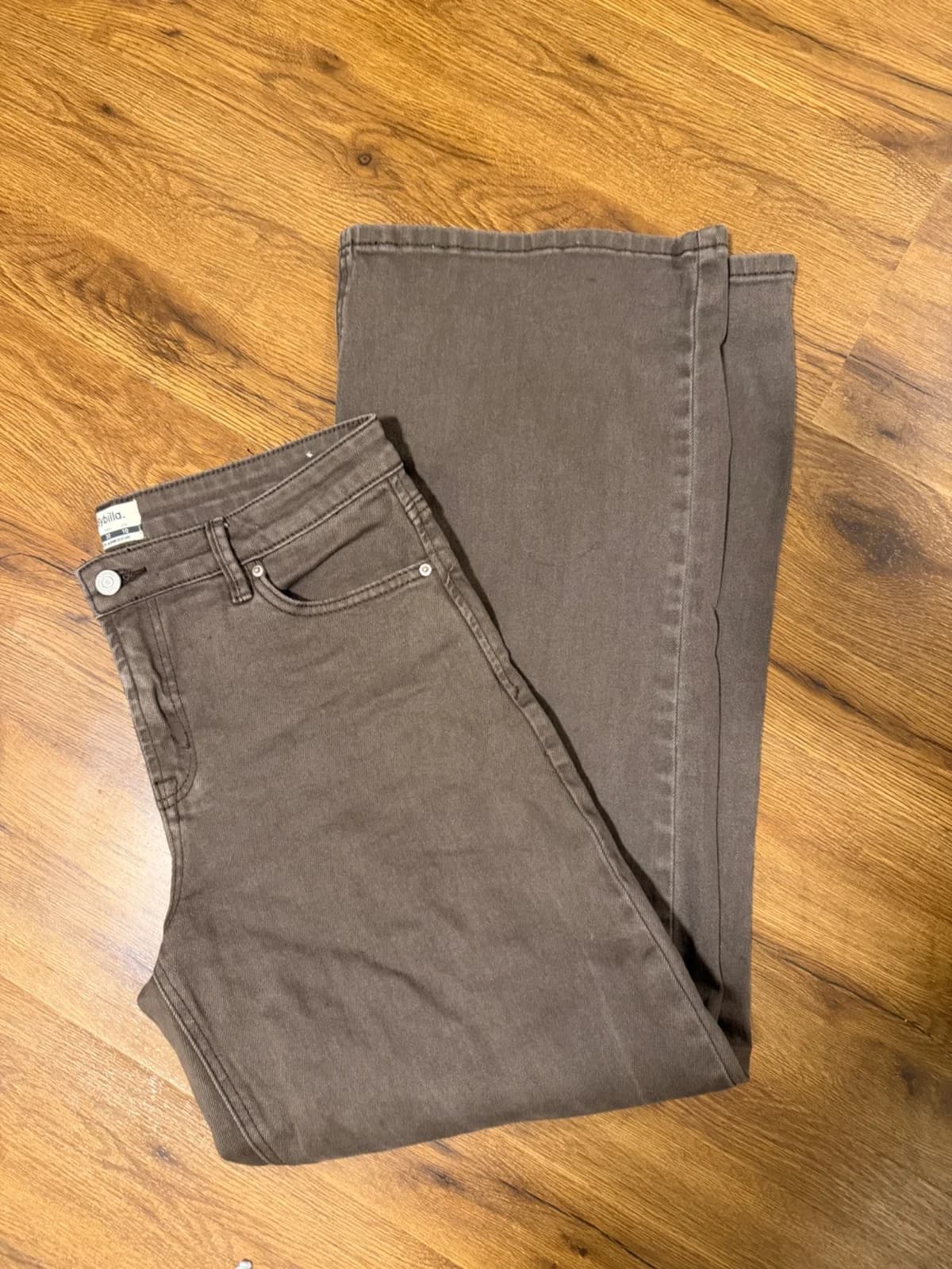 Usado por Pia Ignacia Sayes Jimenez, JEANS SYBILLA CAFE, talla 40