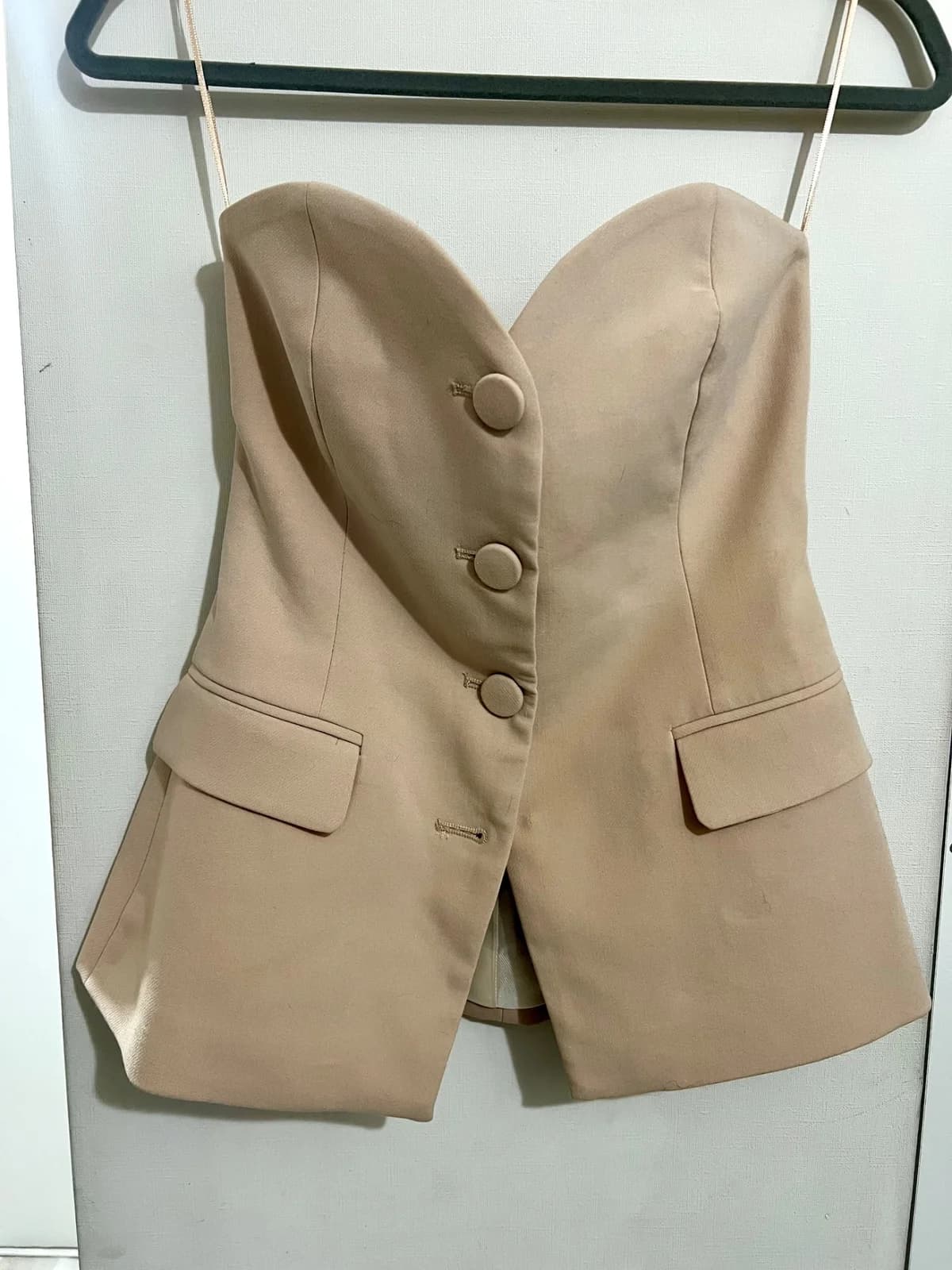 Usado por Luna Lía Reyes Gaete, Top Sastrero Zara, talla XS/S