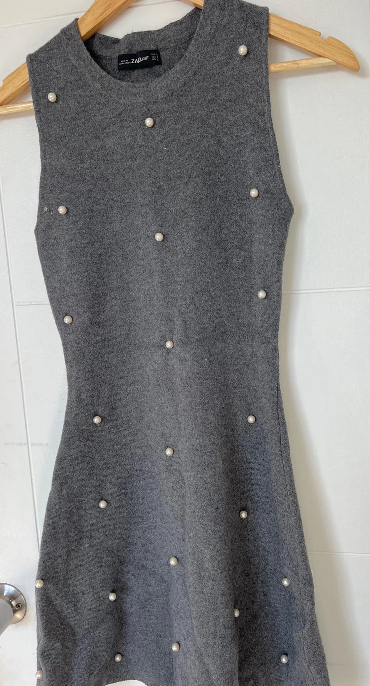 Usado por Adriana Ordoñez, Vestido perlas , talla XS