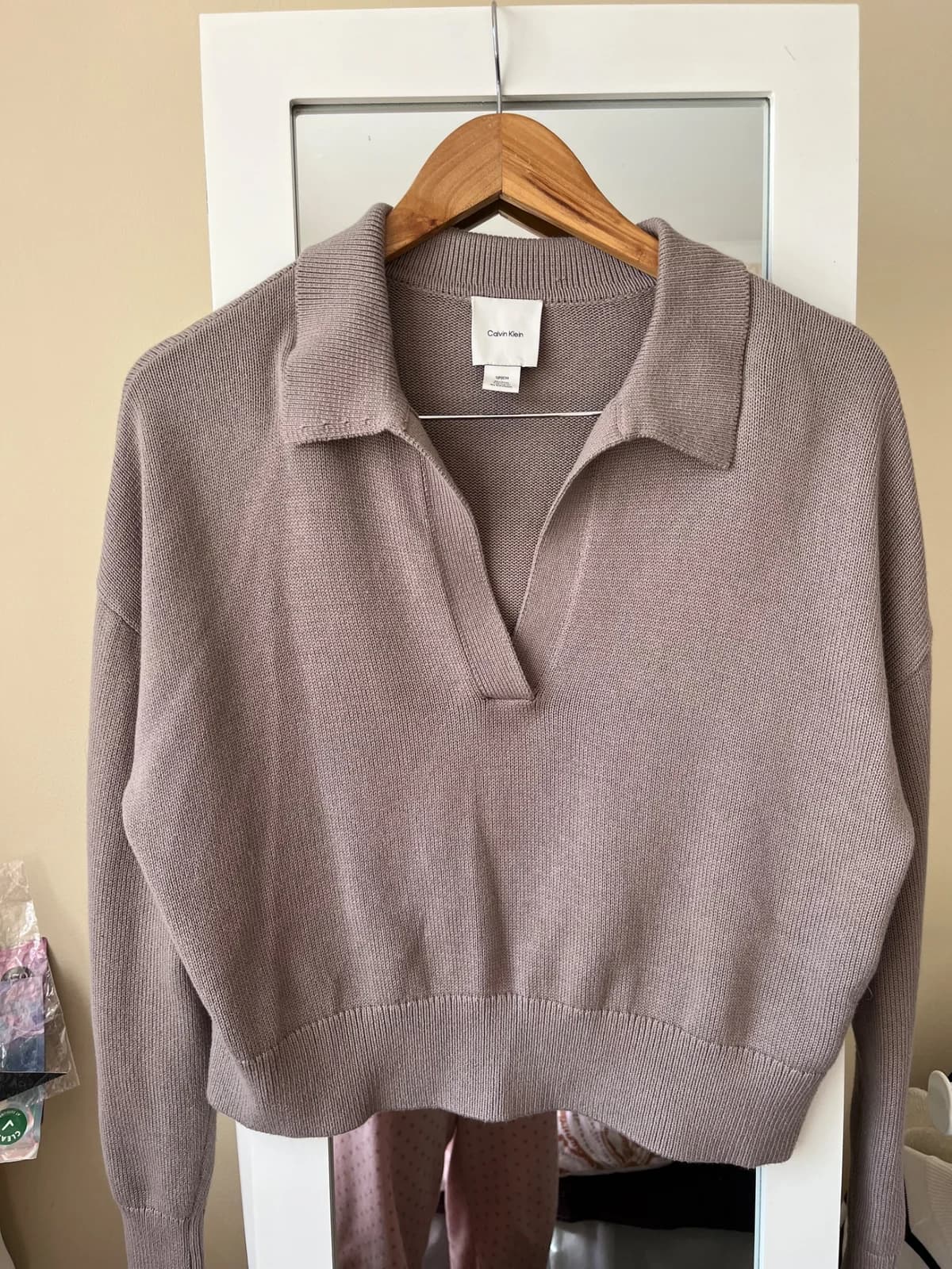 Sweater Calvin Klein cuello polo café/taupe talla S — foto 1
