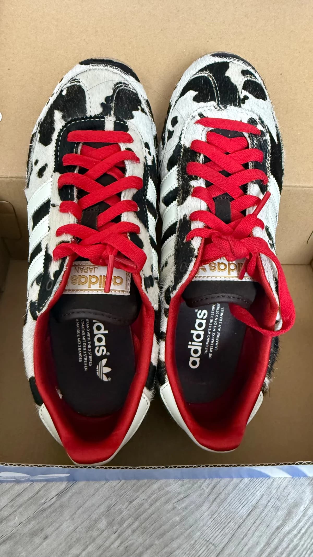 Usado por Andrea Ovalle, Zapatillas Adidas japon , talla 38