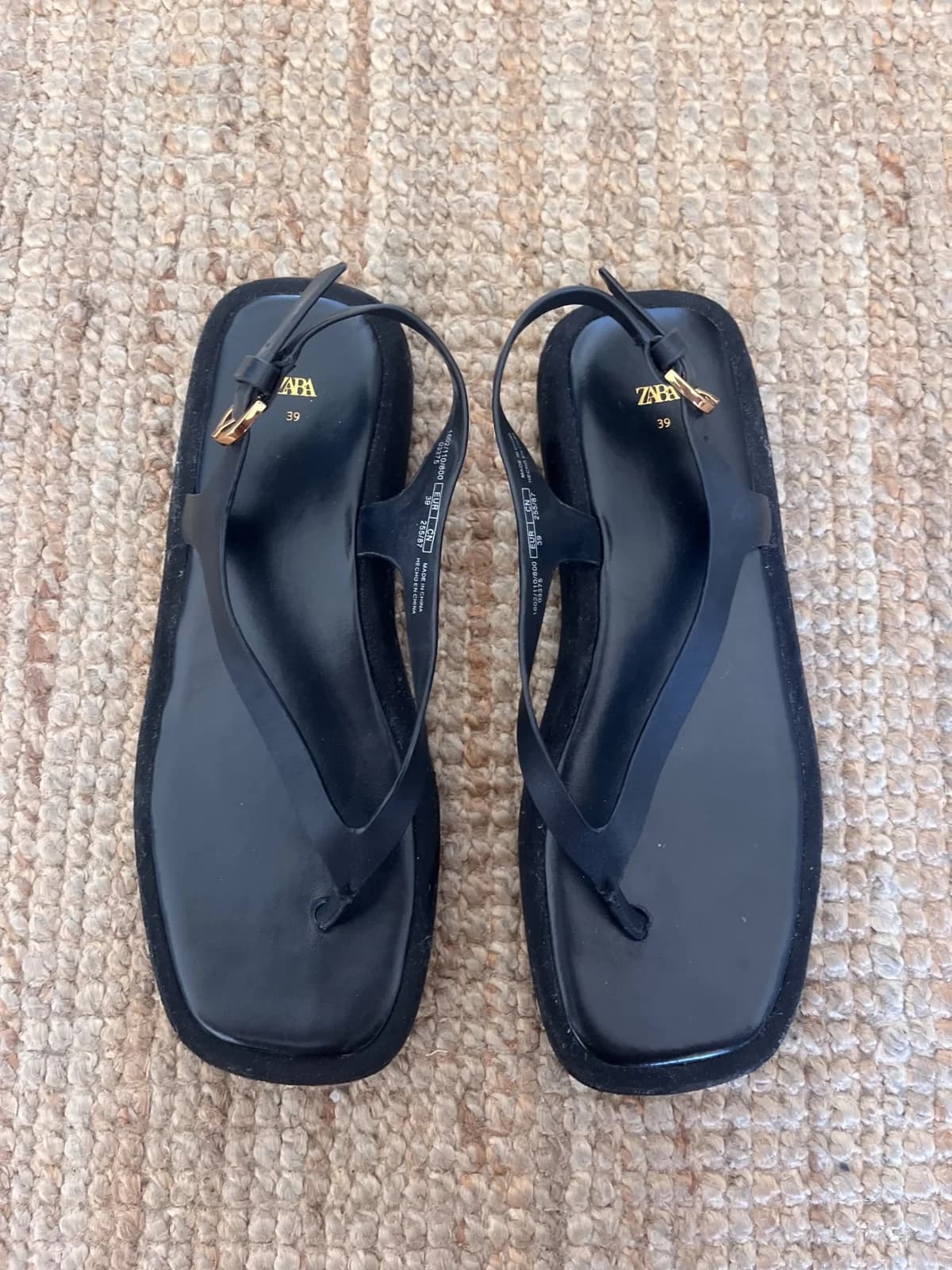 Usado por Antonia Camargo, Sandalias Zara talla 39 Nuevas, talla 39
